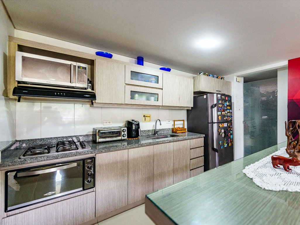 Apartamento en venta en La Inmaculada, Envigado · foto 5 de 11