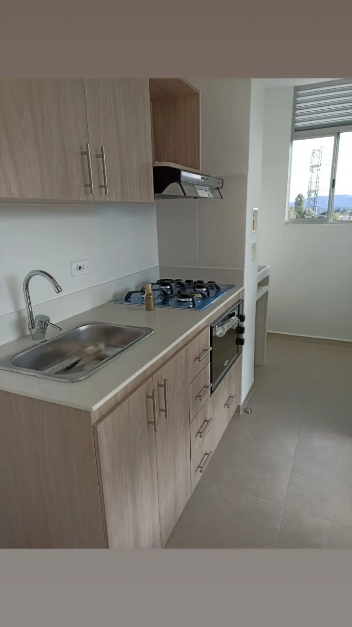 Apartamento de 3 alcobas en venta en Centro, Rionegro, 57 m² · foto 4 de 14