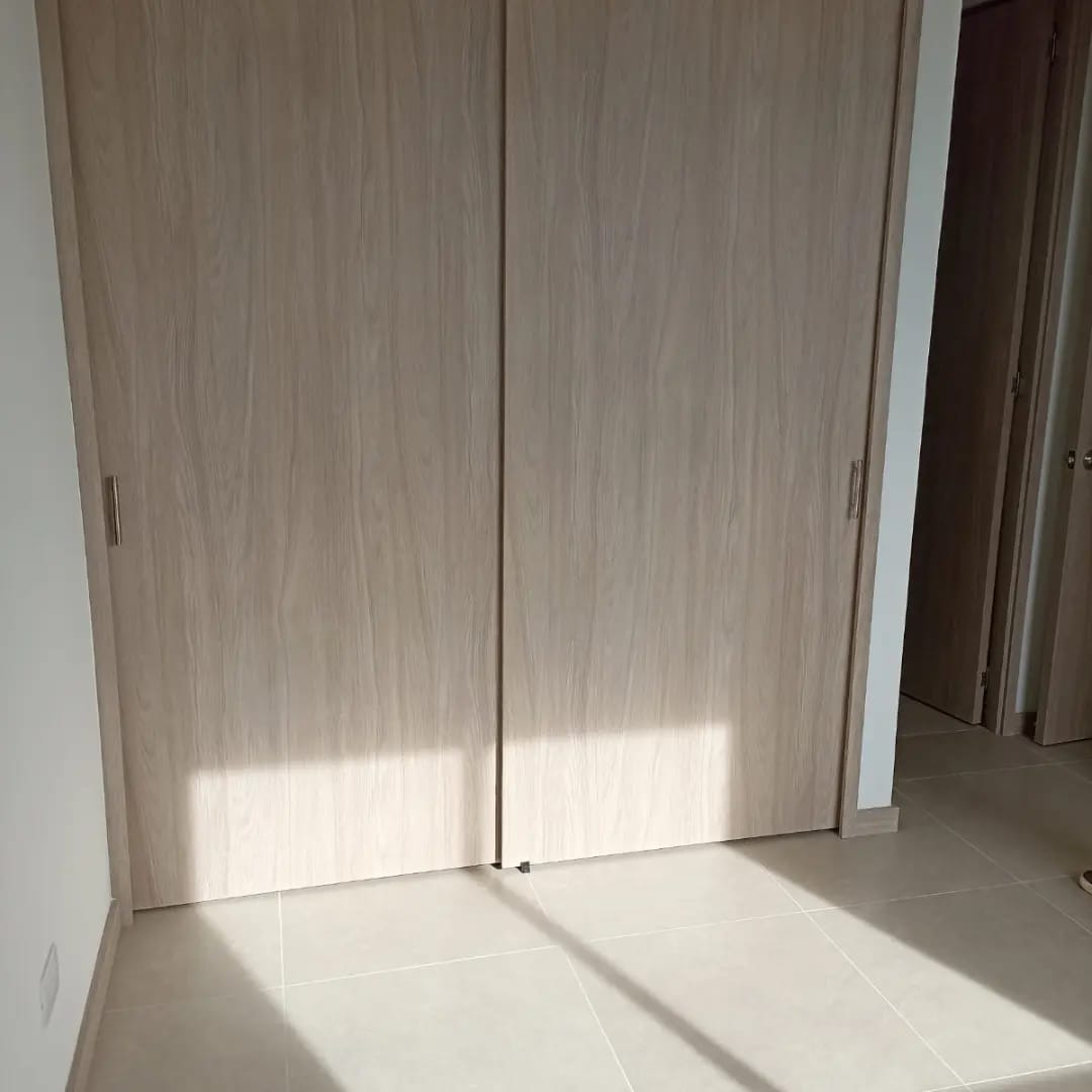 Apartamento de 3 alcobas en venta en Centro, Rionegro, 57 m² · foto 8 de 14