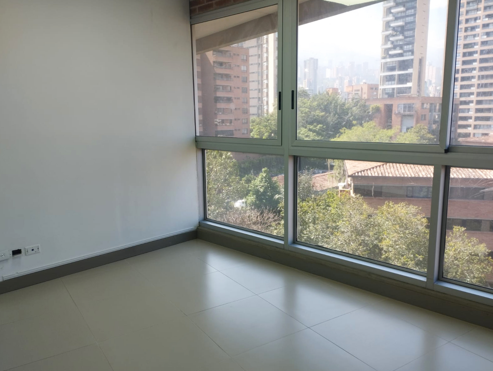 Oficina en arriendo en Castropol, Medellín, 139 m² · foto 16 de 20