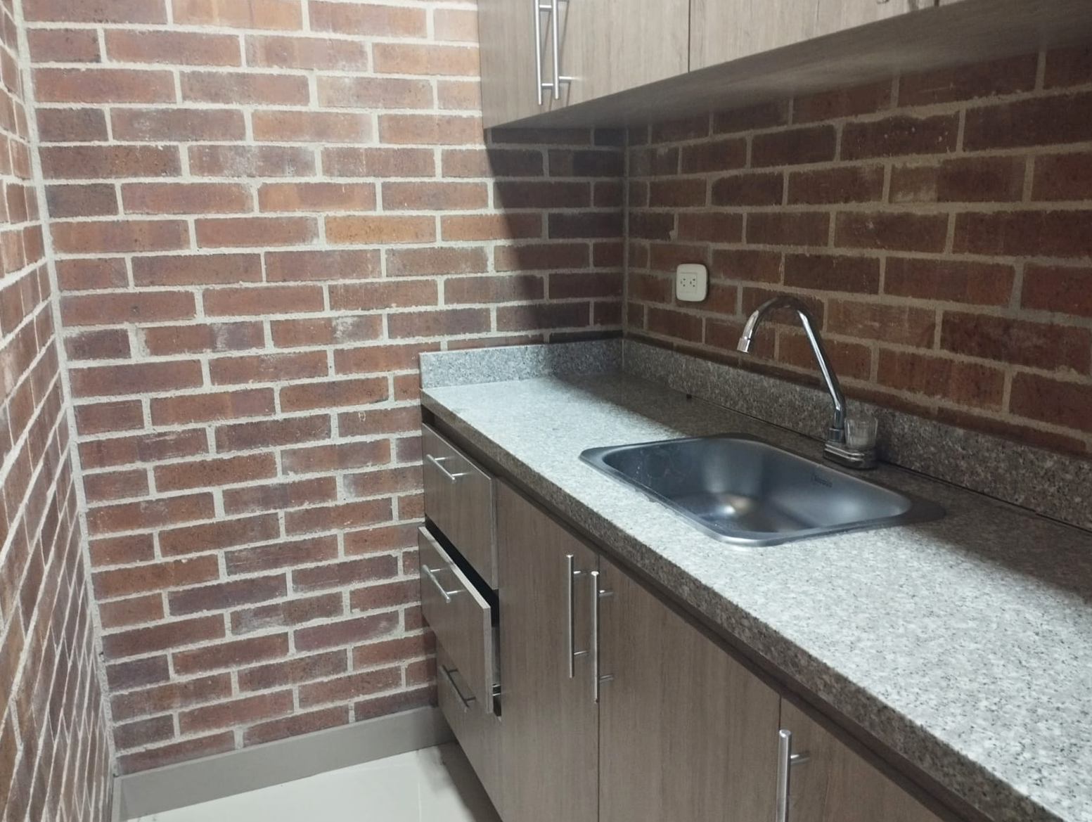 Oficina en arriendo en Castropol, Medellín, 139 m² · foto 17 de 20
