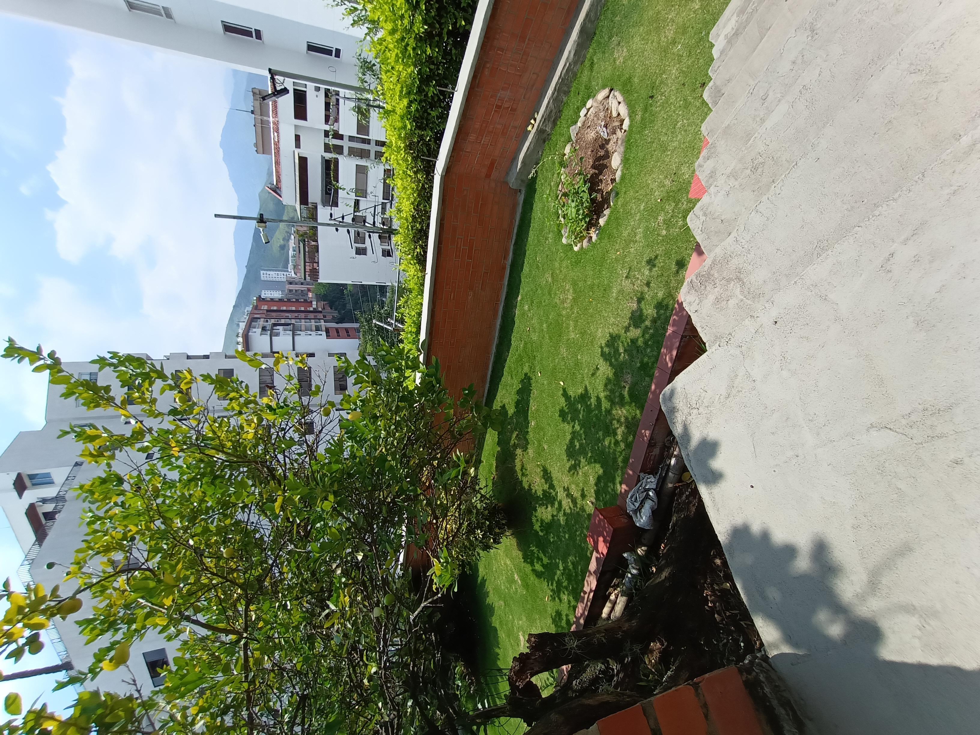 Casa de 4 alcobas en venta en Santa Teresita, Cali, 300 m² · foto 20 de 24