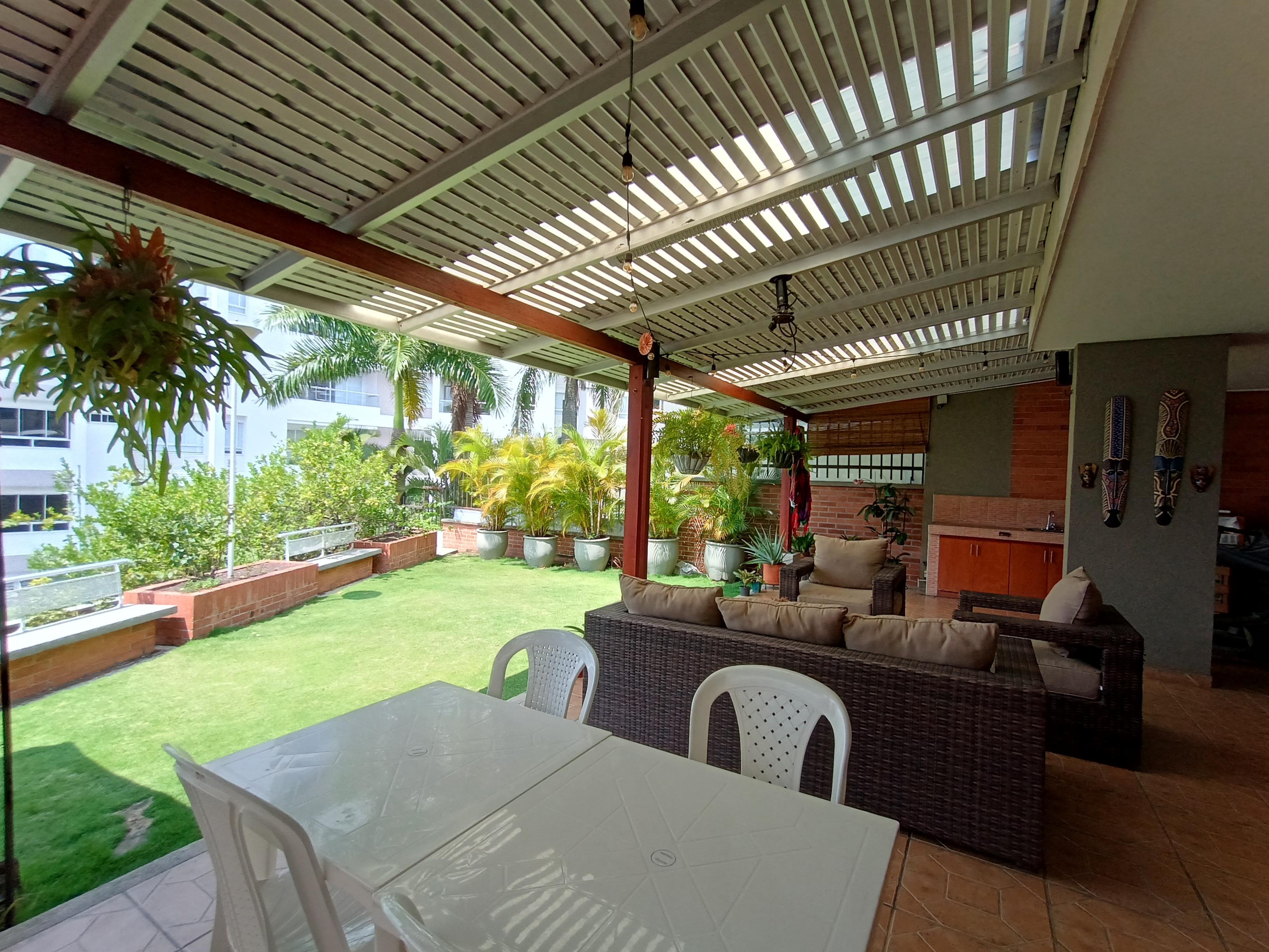 Casa de 4 alcobas en venta en Santa Teresita, Cali, 300 m² · foto 22 de 24