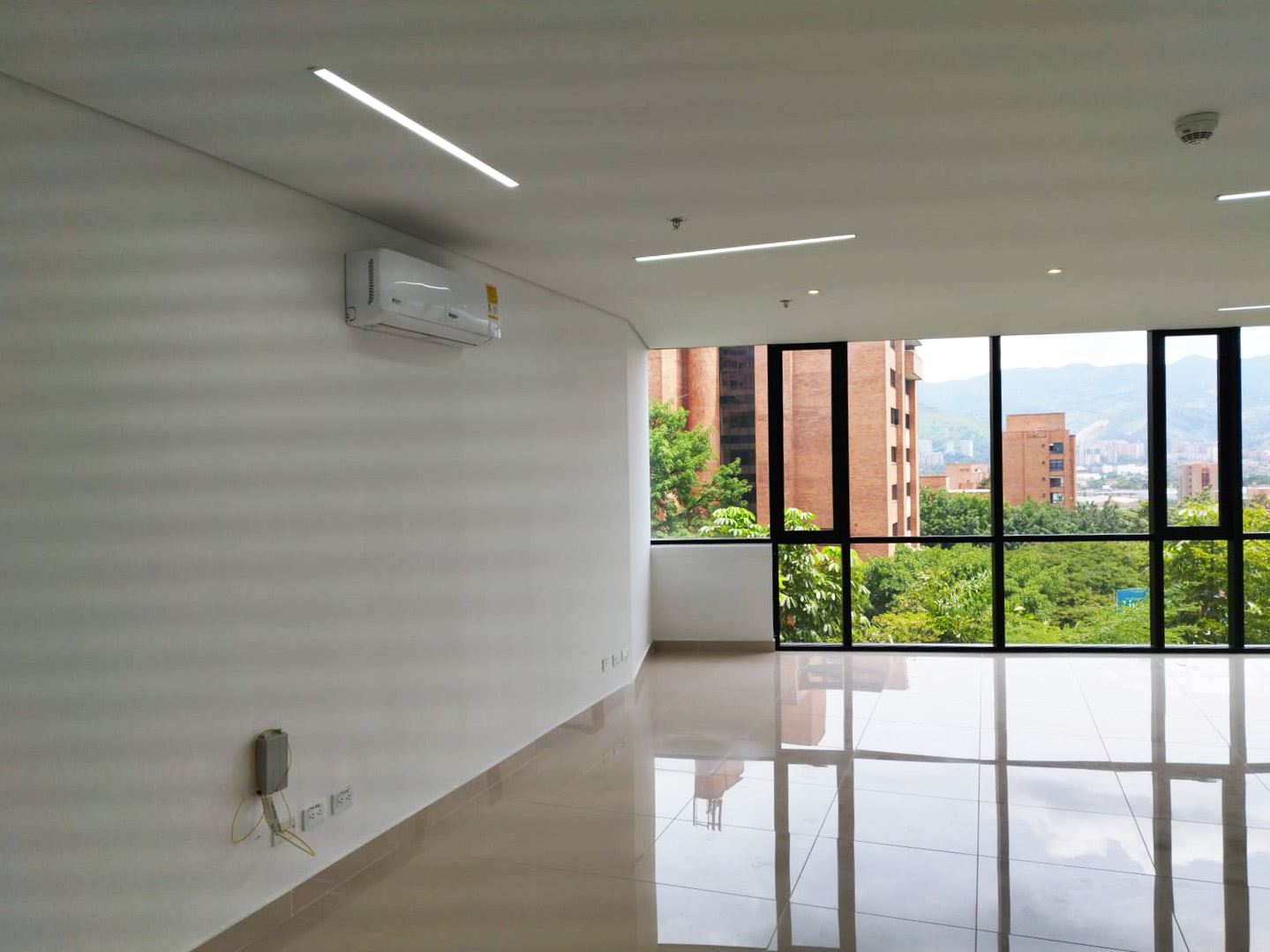 Oficina en venta en Patio Bonito, Medellín, 63 m² · foto 2 de 10
