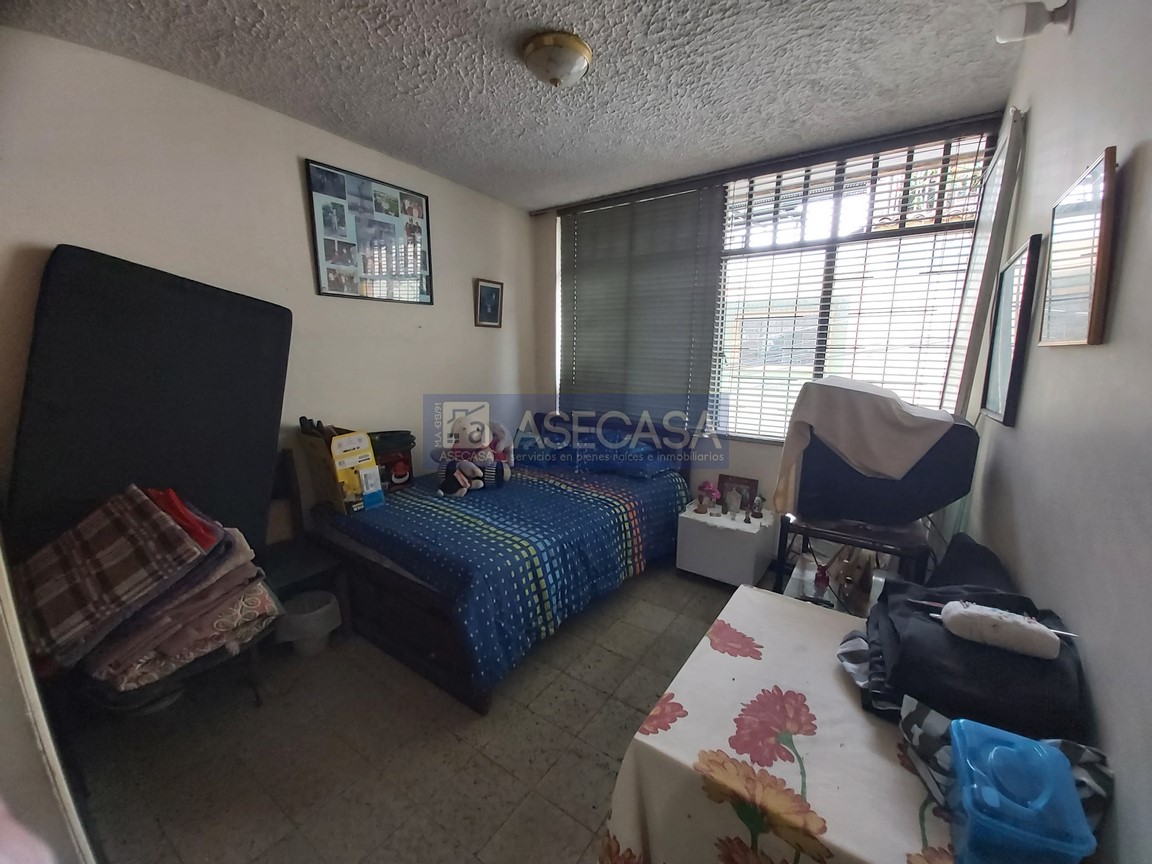 Casa de 6 alcobas en venta en La Concordia, Bucaramanga, 280 m² · foto 9 de 23