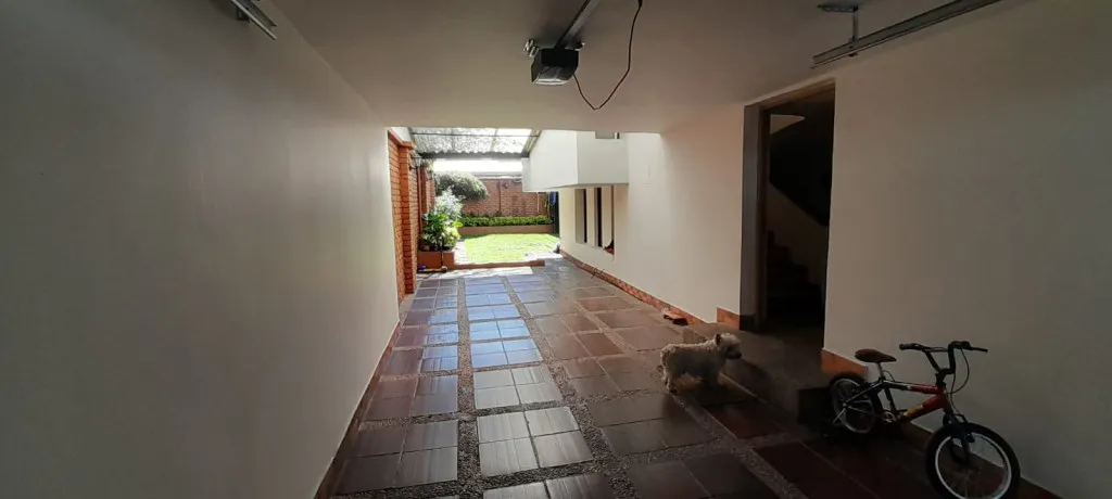 Casa en venta en Engativá, Bogotá · foto 3 de 24