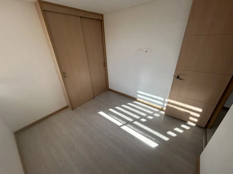 Apartamento en arriendo en La Abadia, Envigado · foto 17 de 24