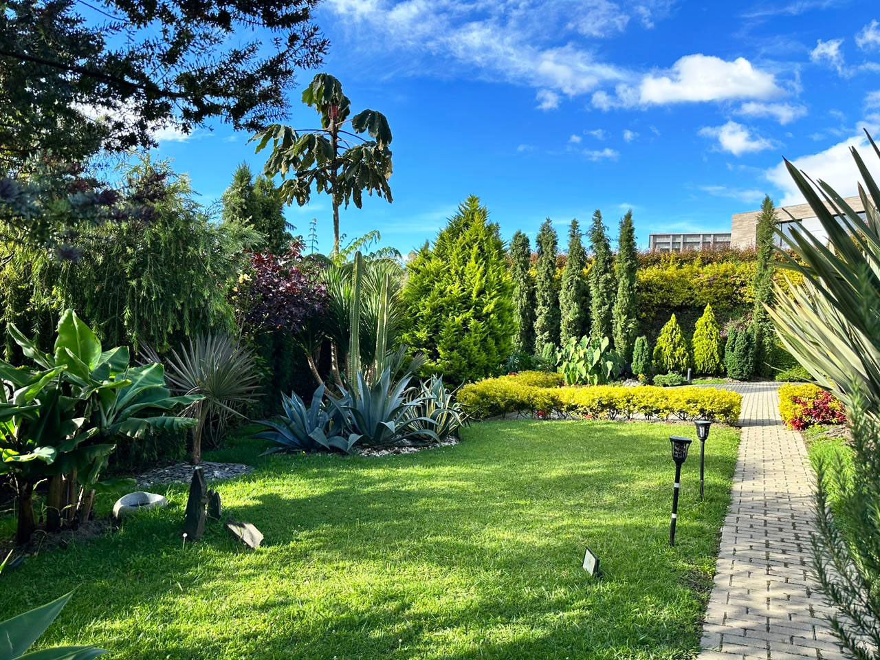 Casa de 3 alcobas en venta en Las Palmas, Envigado, 432 m² · foto 19 de 19