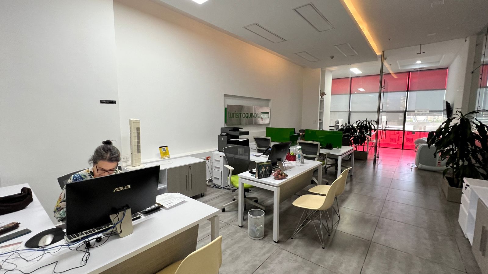 Oficina en arriendo en La Castellana, Armenia, 100 m² · foto 3 de 8