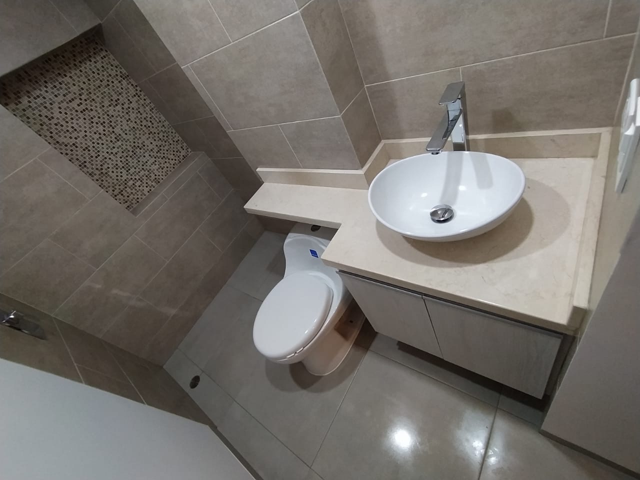 Edificio en venta en Santa Maria Del Rio, Chía, 205 m² · foto 11 de 24
