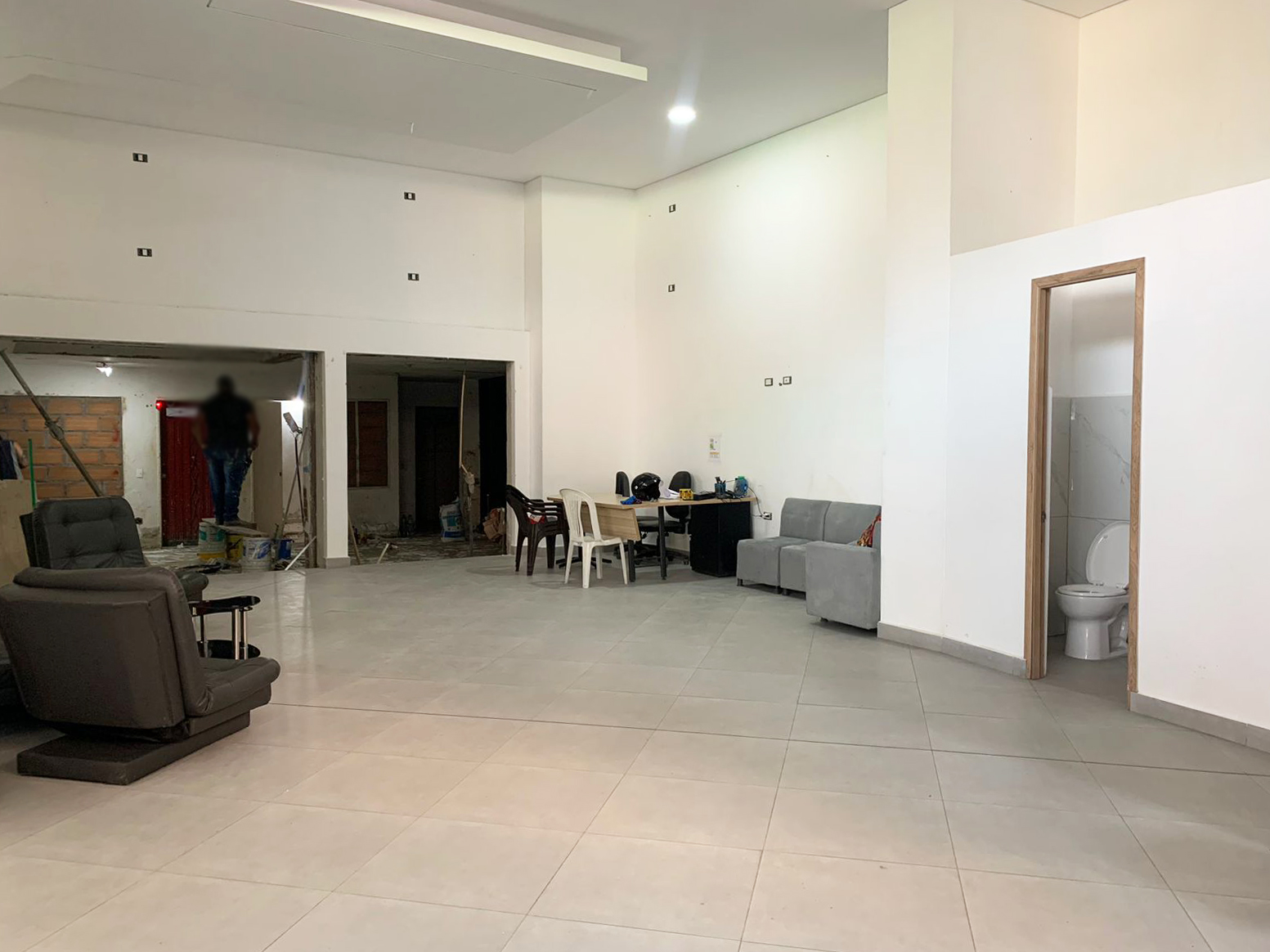 Local en arriendo en Calle Larga, Sabaneta, 180 m² · foto 4 de 7