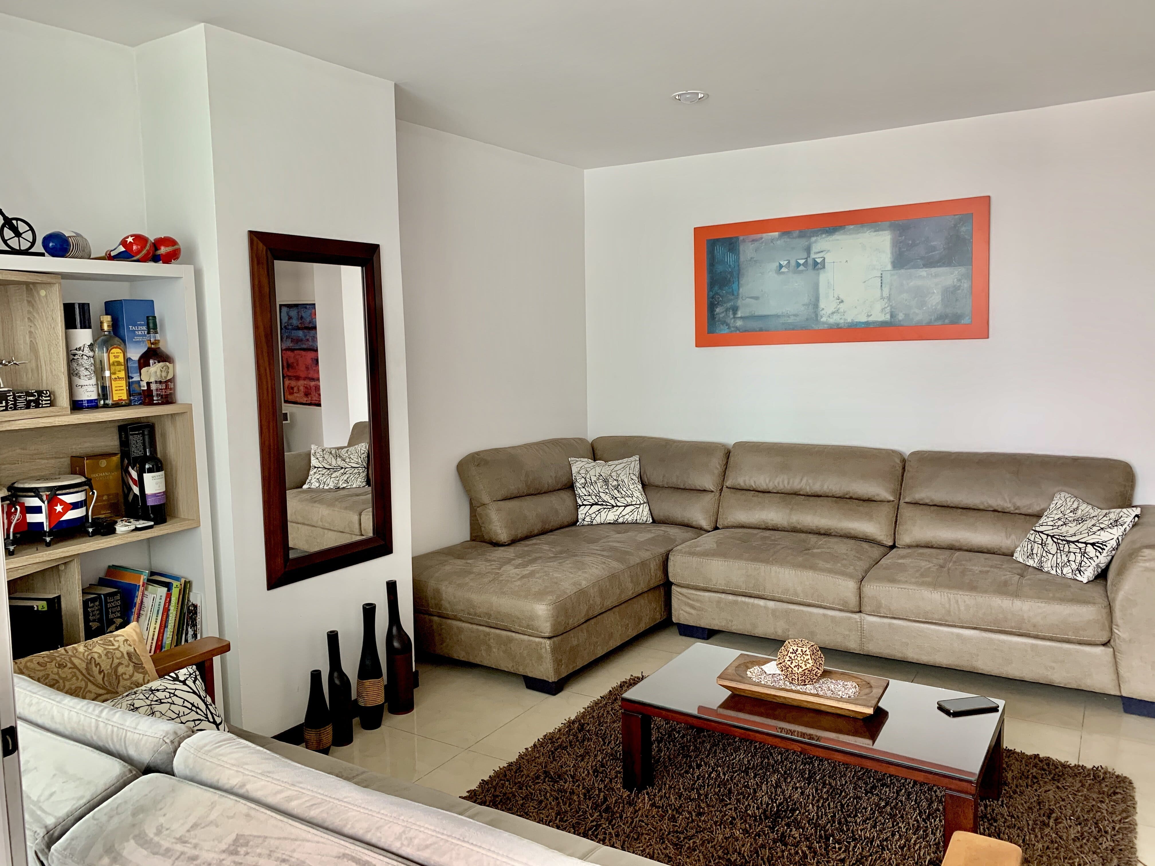 Apartamento de 1 alcoba en venta en Versalles, Cali, 67 m² · foto 3 de 12