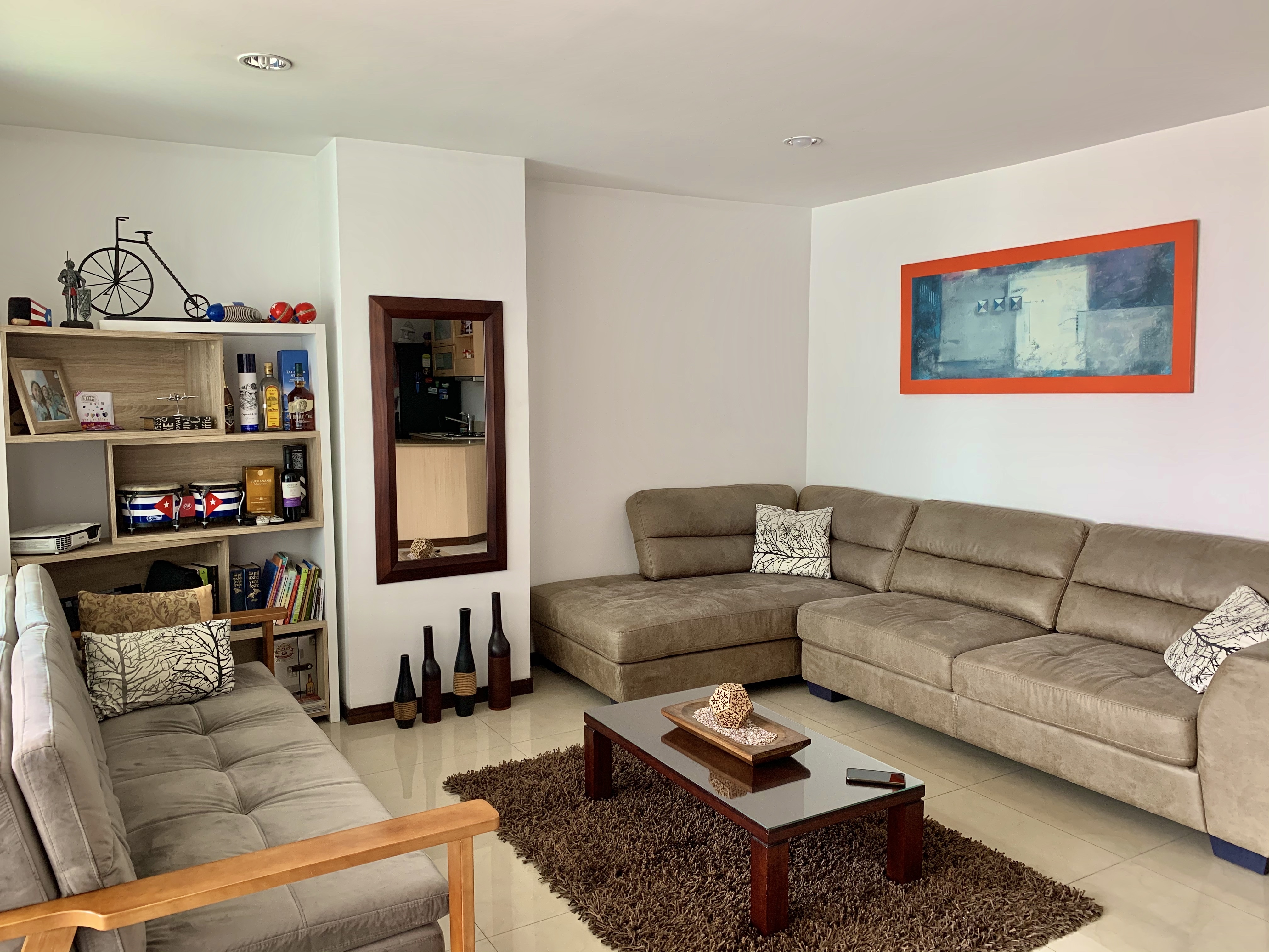 Apartamento de 1 alcoba en venta en Versalles, Cali, 67 m² · foto 2 de 12