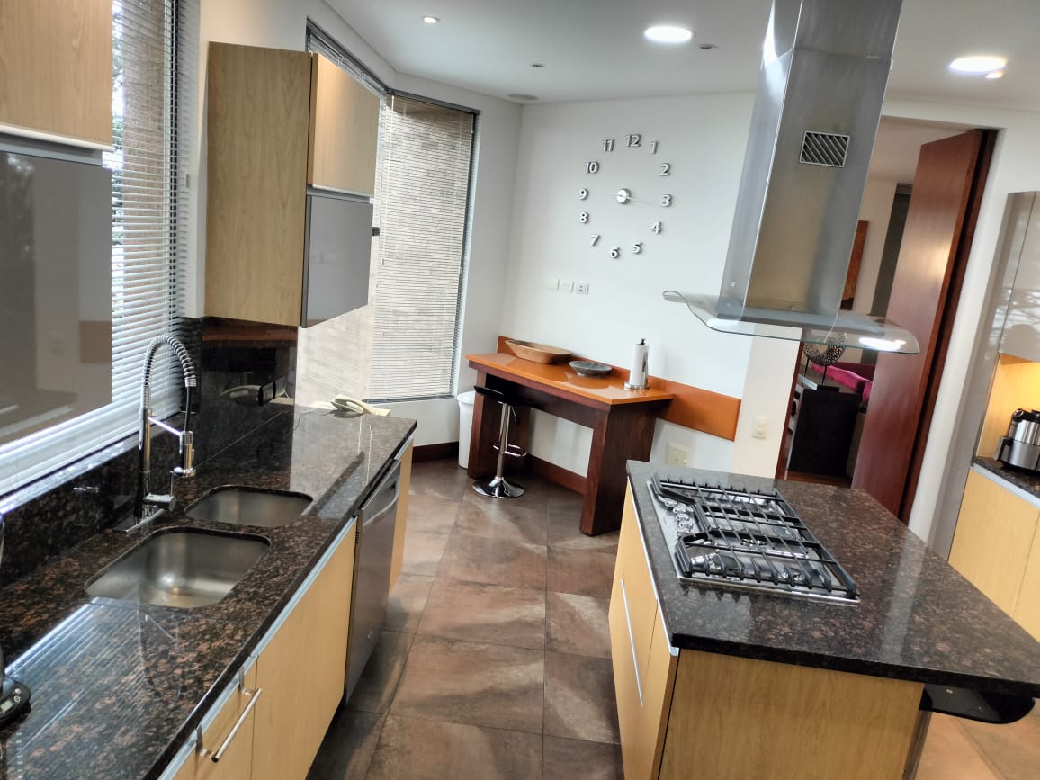 Apartamento en venta en Gratamira, Bogotá · foto 6 de 24