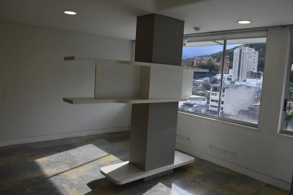 Oficina en venta en Santa Monica, Cali, 235 m² · foto 16 de 24