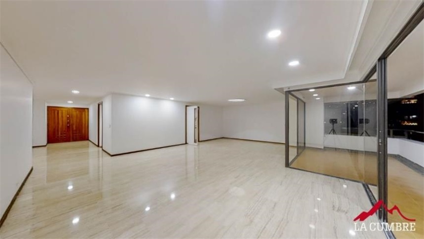 Apartamento en arriendo en El Poblado, Medellín · foto 3 de 11