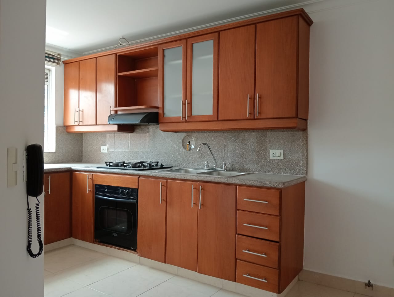 Apartamento de 3 alcobas en arriendo en Las Acacias, Medellín, 147 m² · foto 14 de 18