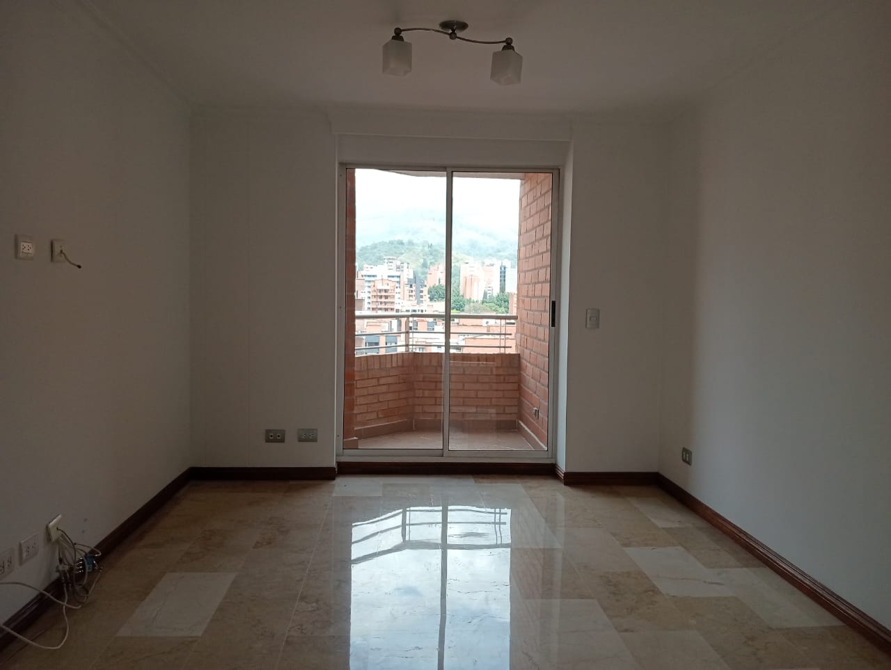 Apartamento de 3 alcobas en arriendo en Las Acacias, Medellín, 147 m² · foto 4 de 18