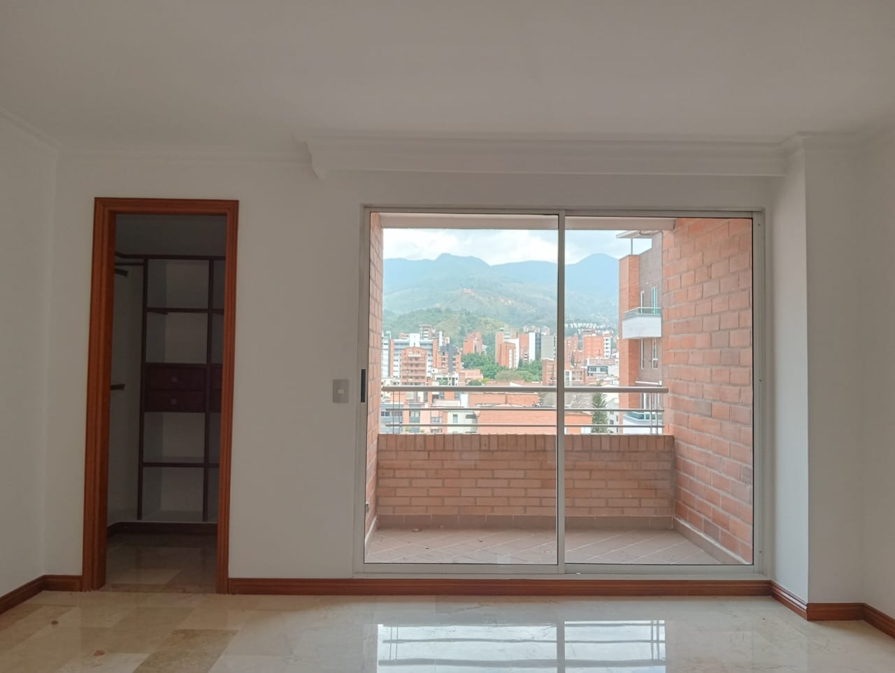 Apartamento de 3 alcobas en arriendo en Las Acacias, Medellín, 147 m² · foto 8 de 18