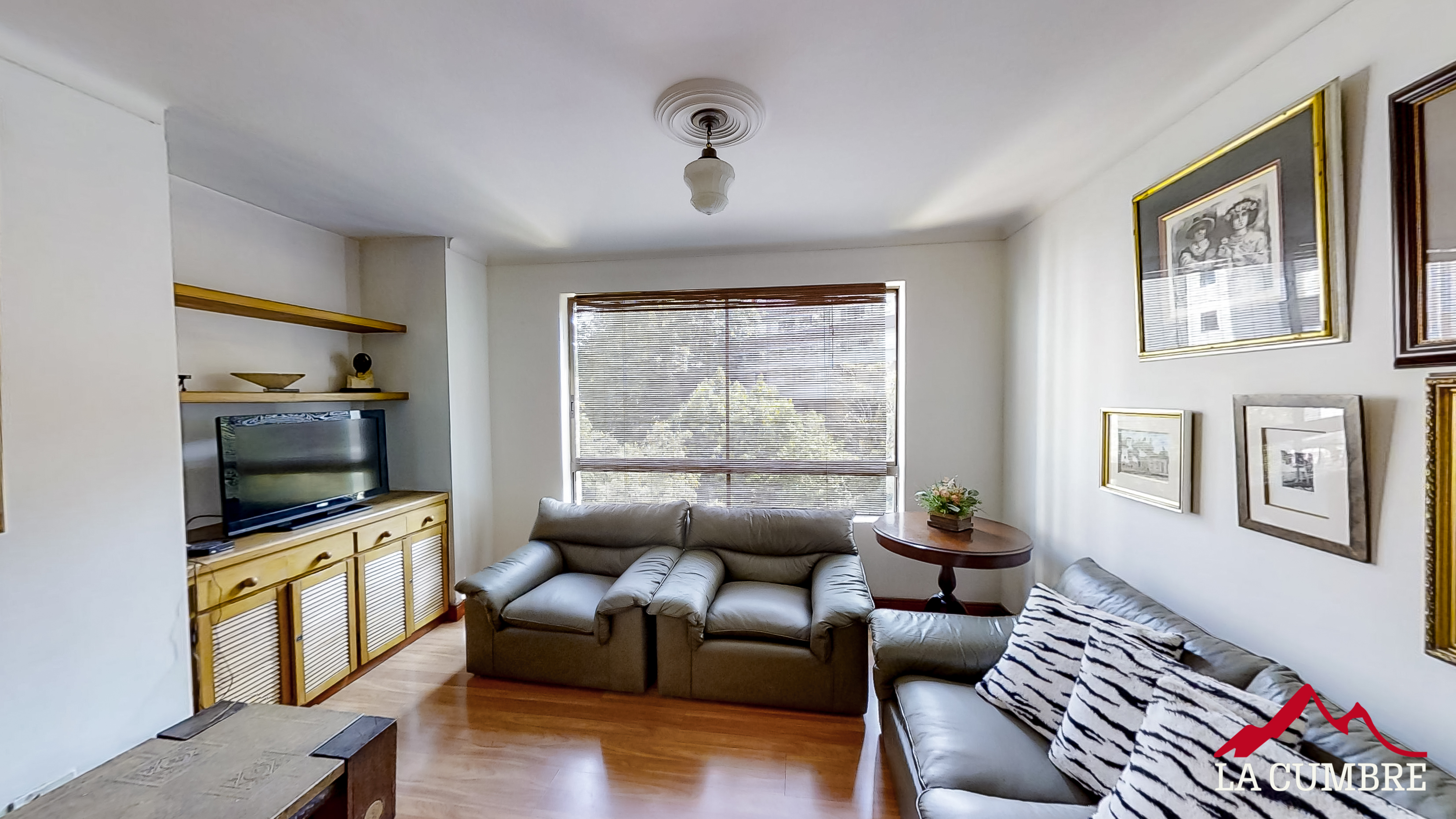 Apartamento en arriendo en Los Balsos No.2, Medellín · foto 10 de 12