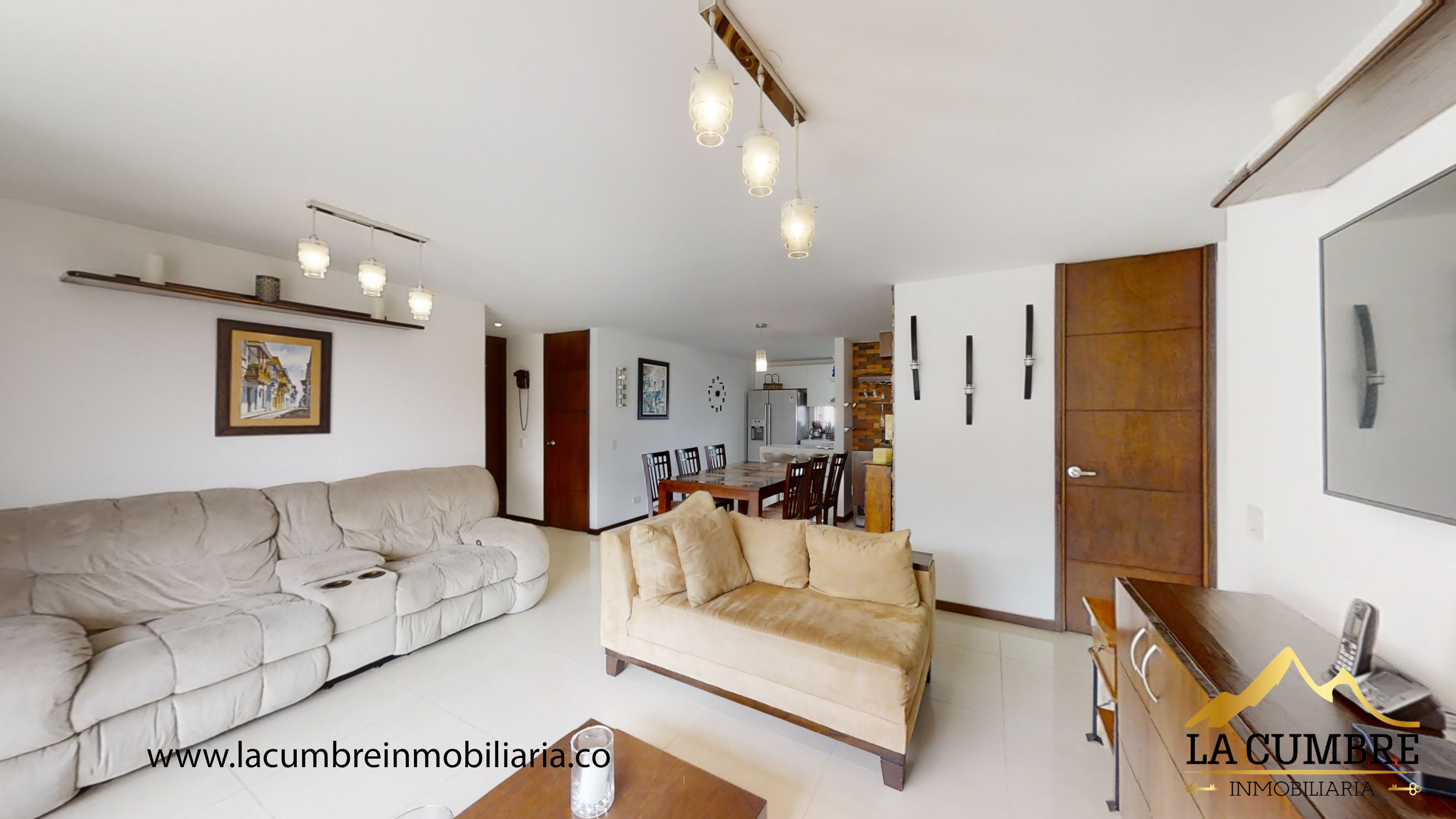 Apartamento de 3 alcobas en arriendo en Los Naranjos, Medellín, 120 m² · foto 2 de 11