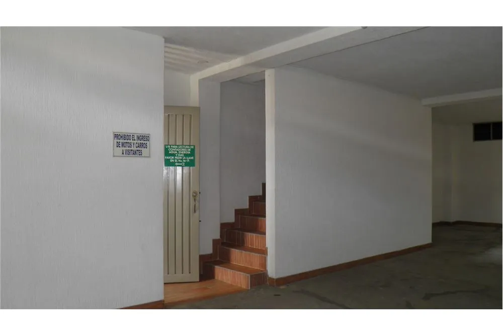 Edificio en venta en Atanasio Girardot, Cali, 490 m² · foto 3 de 8