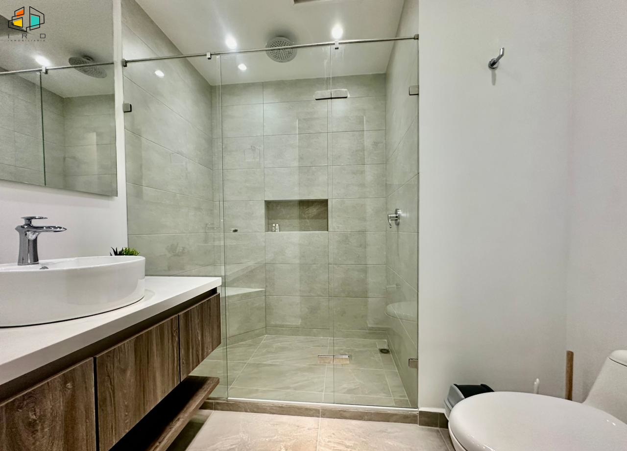 Apartamento de 2 alcobas en arriendo en La Castellana, Medellín, 88 m² · foto 23 de 24