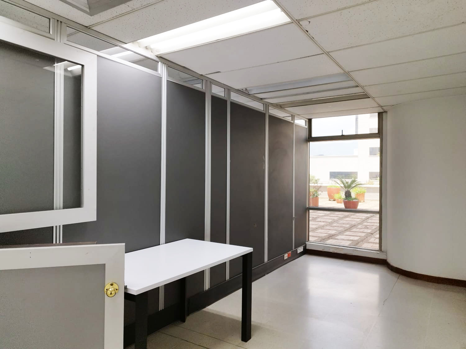 Oficina en arriendo en Milla De Oro, Medellín, 90 m² · foto 12 de 19