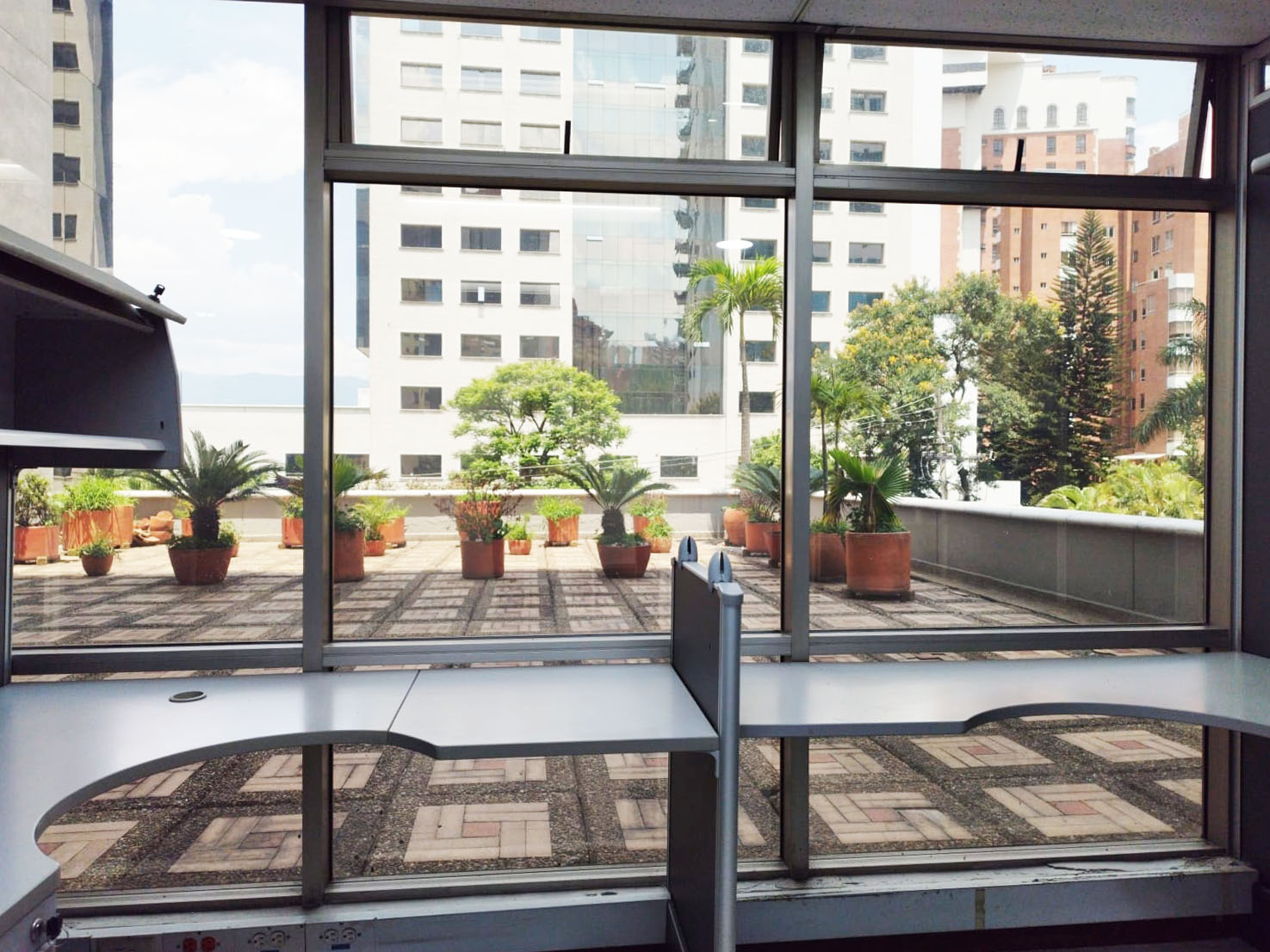 Oficina en arriendo en Milla De Oro, Medellín, 90 m² · foto 19 de 19