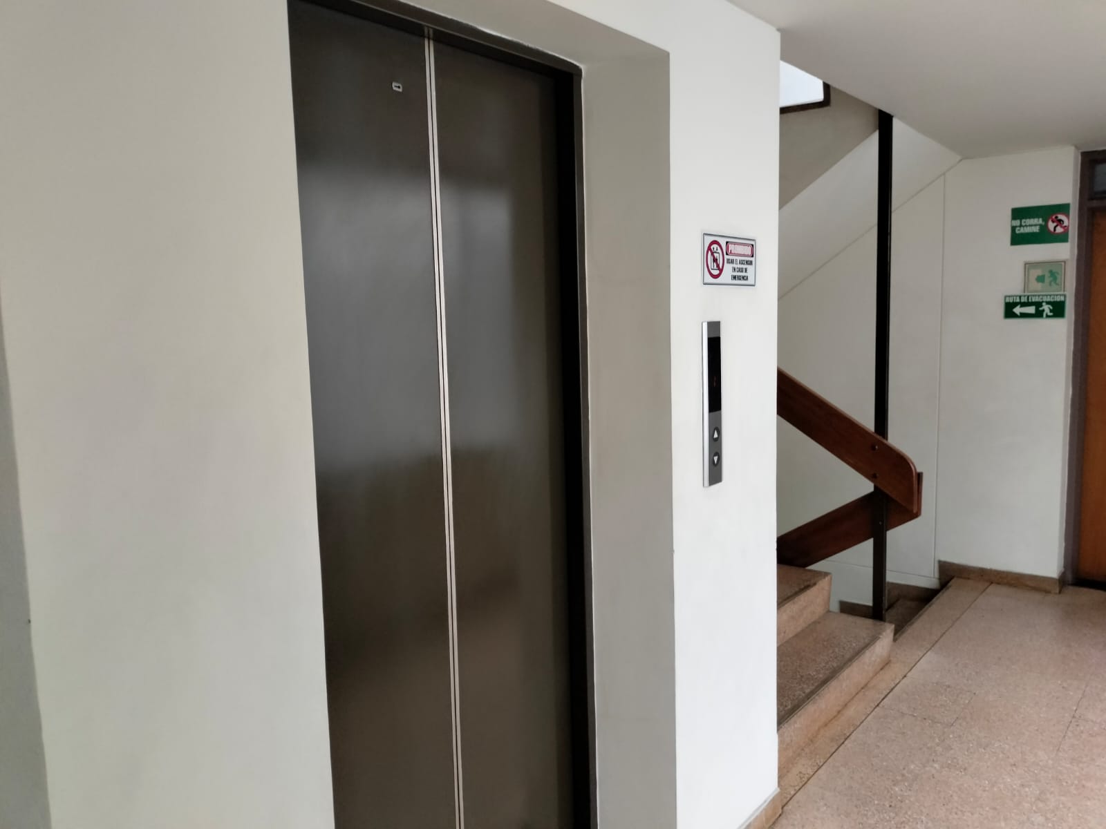 Oficina en venta en El Centro, Manizales, 27 m² · foto 11 de 12