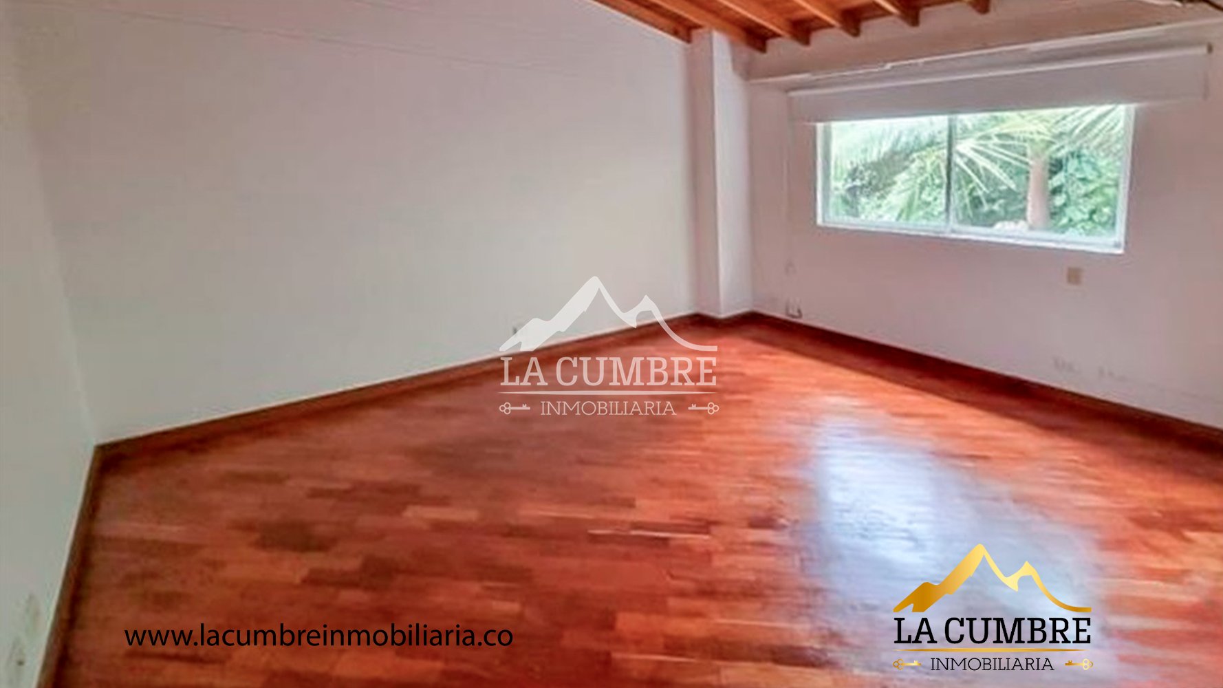 Casa de 3 alcobas en venta en El Tesoro, Medellín, 338 m² · foto 6 de 11