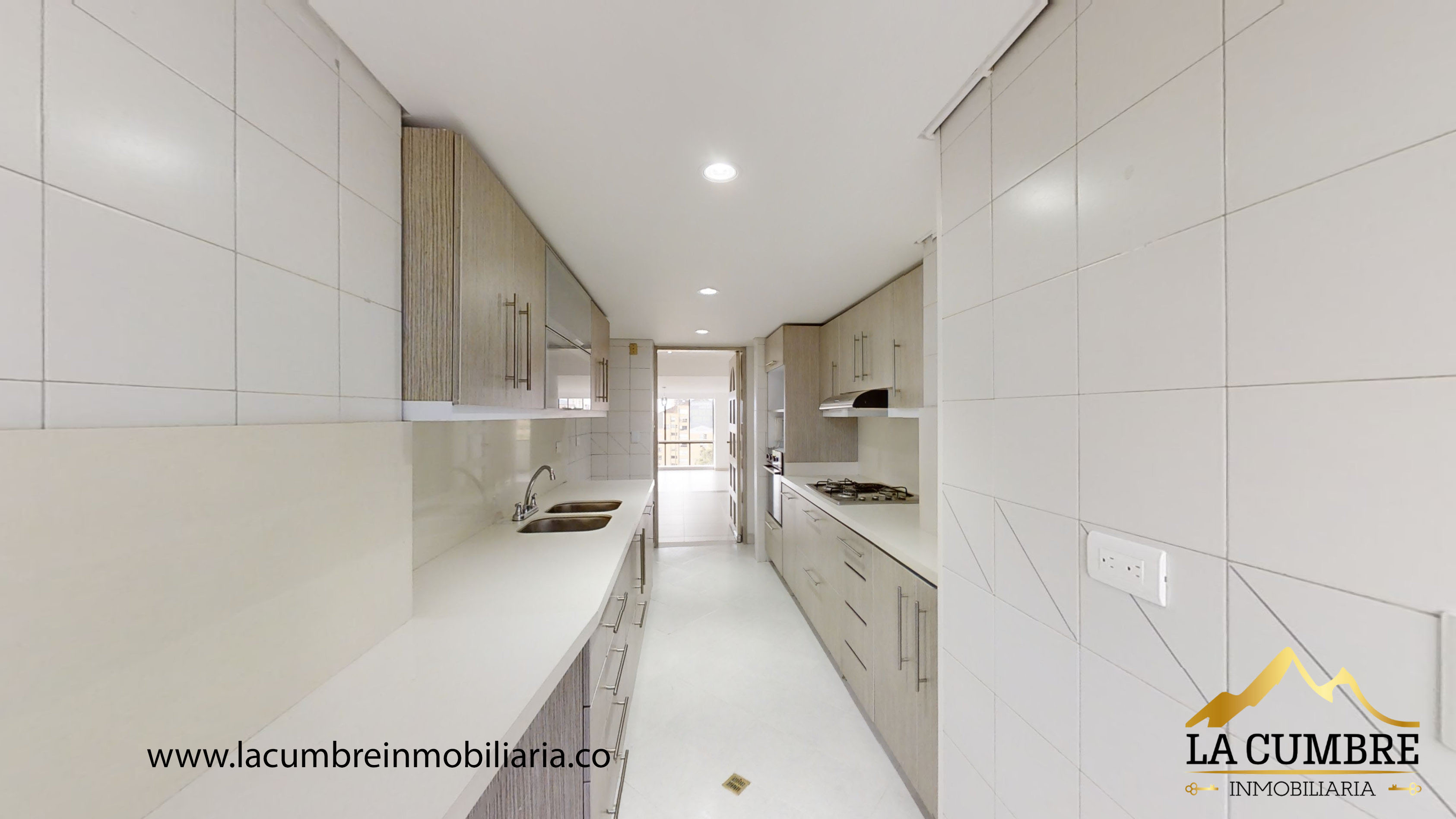 3BR Apartment in Suroriente (190 m²) - 4