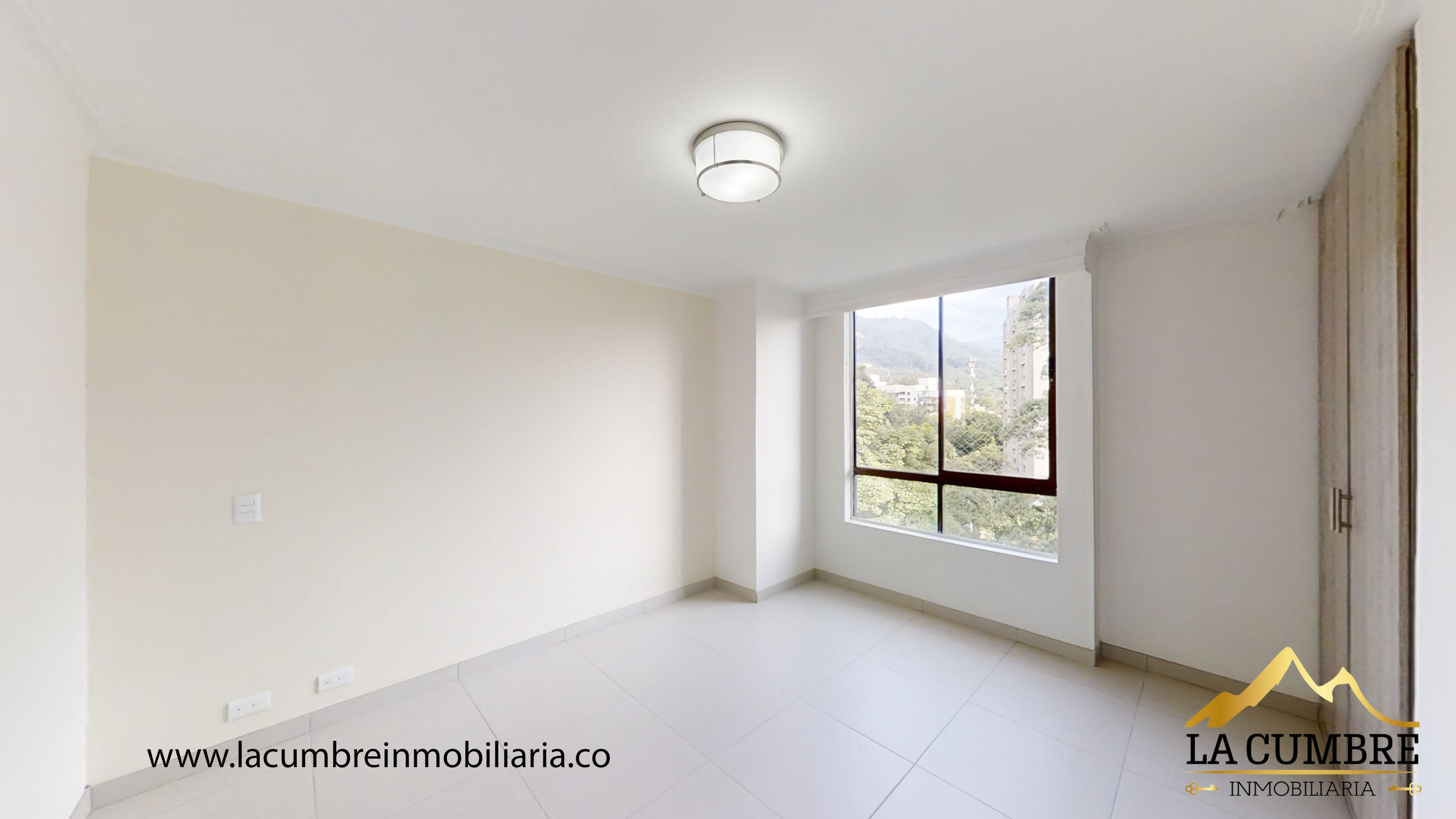 Apartamento de 3 alcobas en arriendo en Medellín, 190 m² · foto 6 de 10
