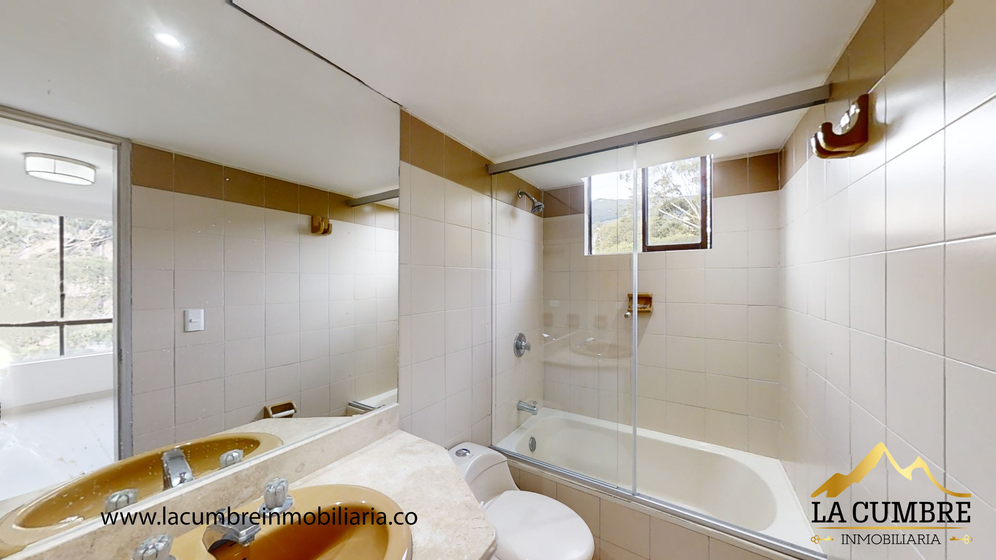 Apartamento de 3 alcobas en arriendo en Medellín, 190 m² · foto 7 de 10
