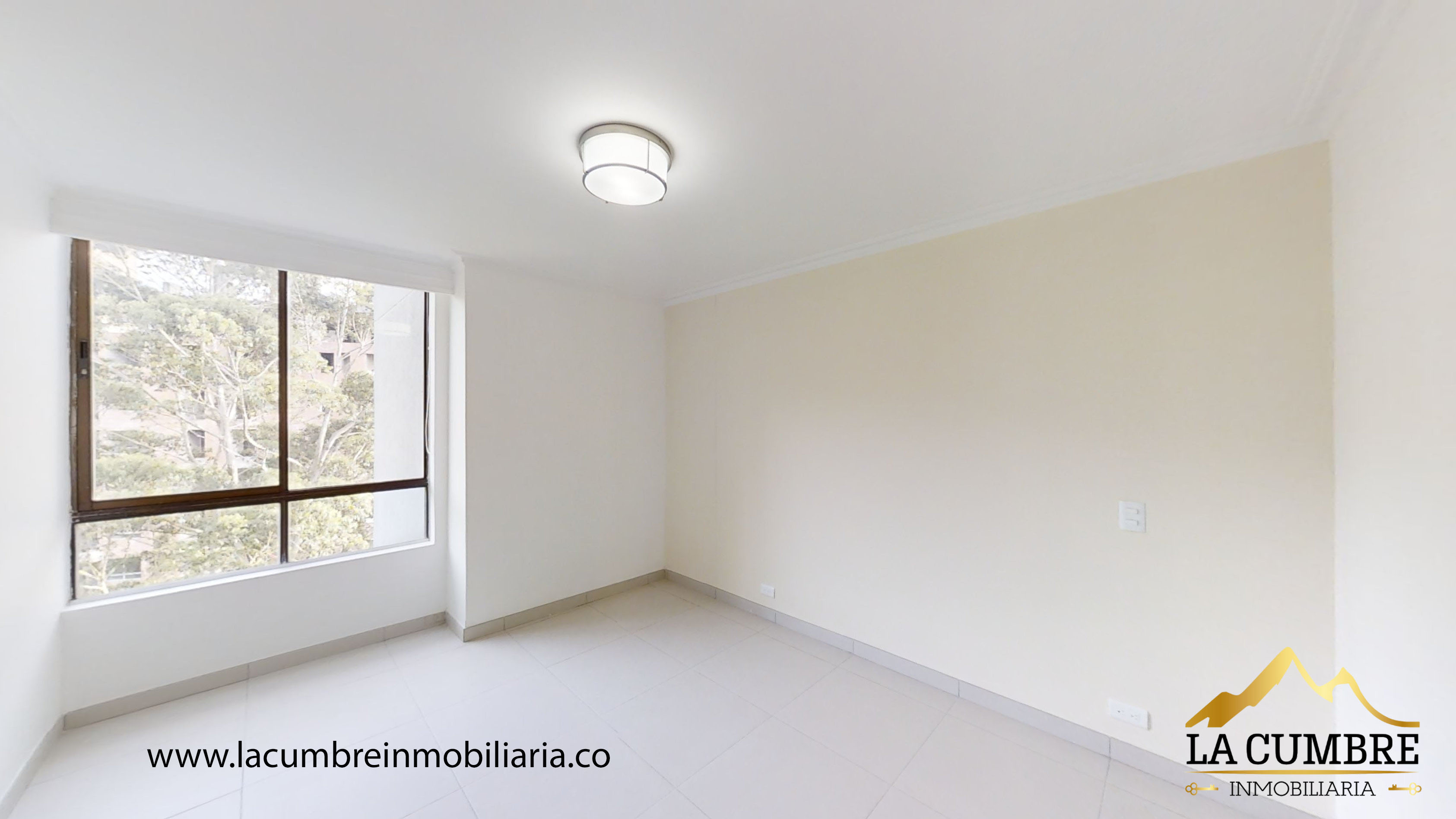 Apartamento de 3 alcobas en arriendo en Medellín, 190 m² · foto 8 de 10