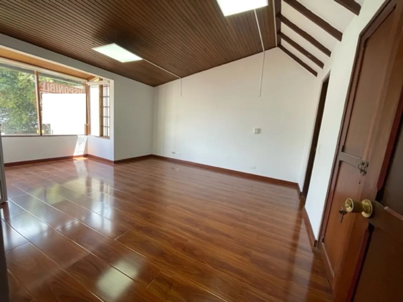 Casa de 5 alcobas en venta en Santa Ana, Bogotá, 329 m² · foto 15 de 22