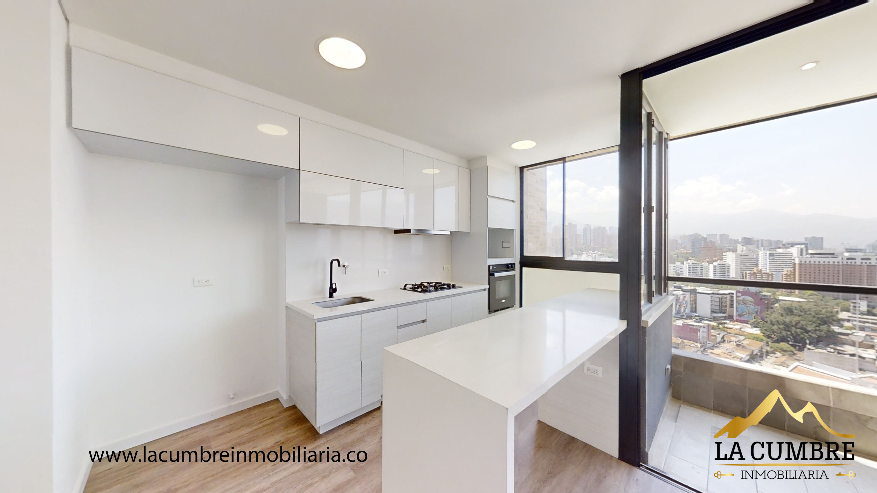 Apartamento de 2 alcobas en arriendo en Lalinde, Medellín, 95 m² · foto 3 de 13