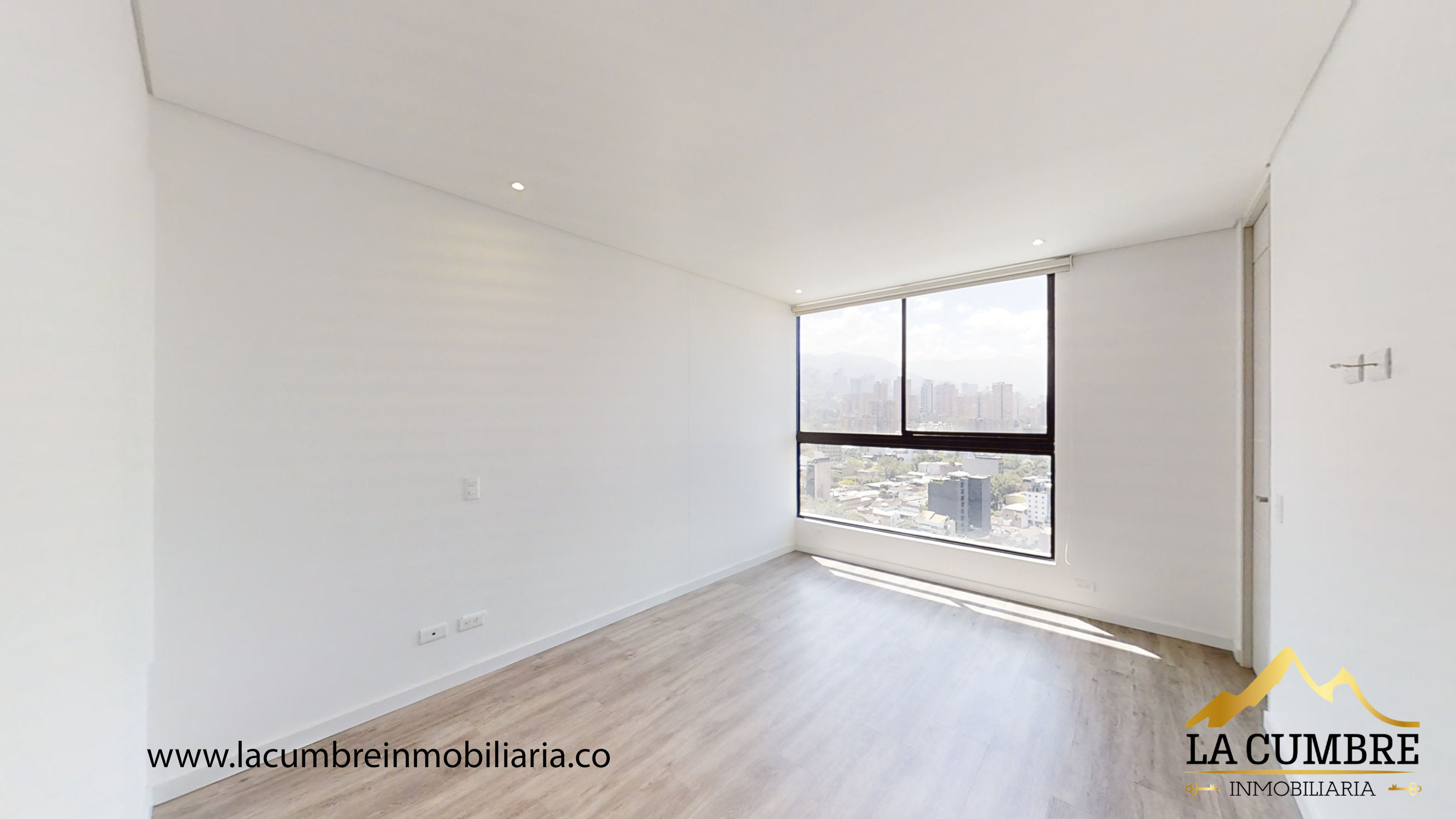 Apartamento de 2 alcobas en arriendo en Lalinde, Medellín, 95 m² · foto 5 de 13