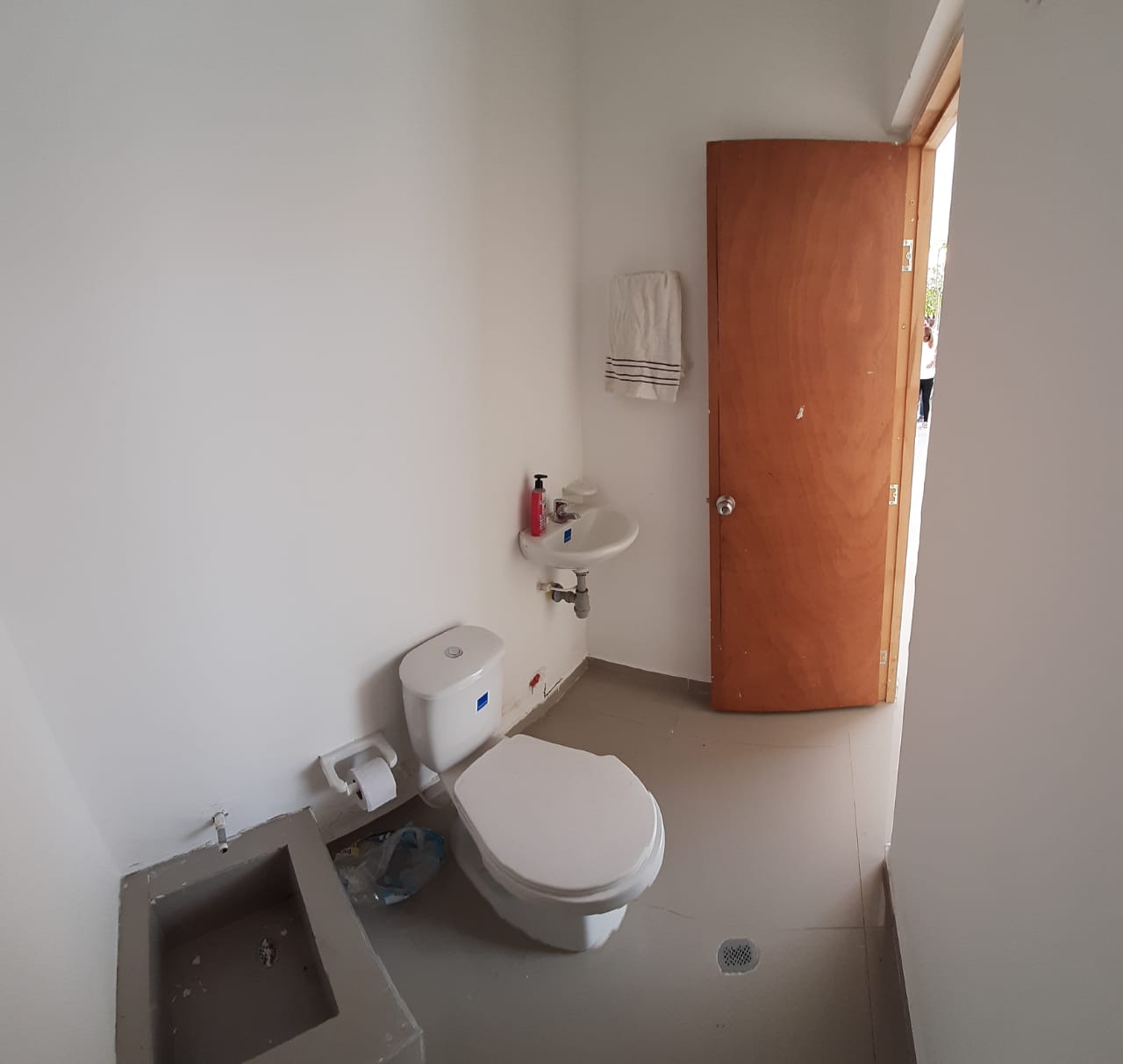 Local en arriendo en El Yucal, Santa Marta, 31 m² · foto 8 de 12