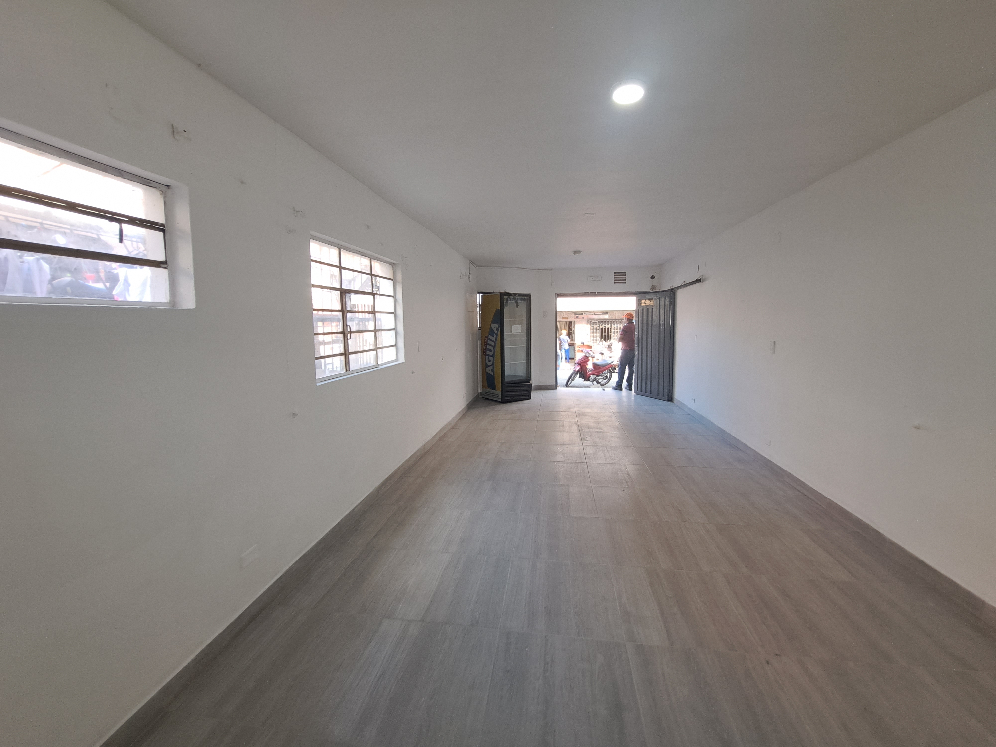 Local en venta en Bello Horizonte, Medellín, 40 m² · foto 2 de 16