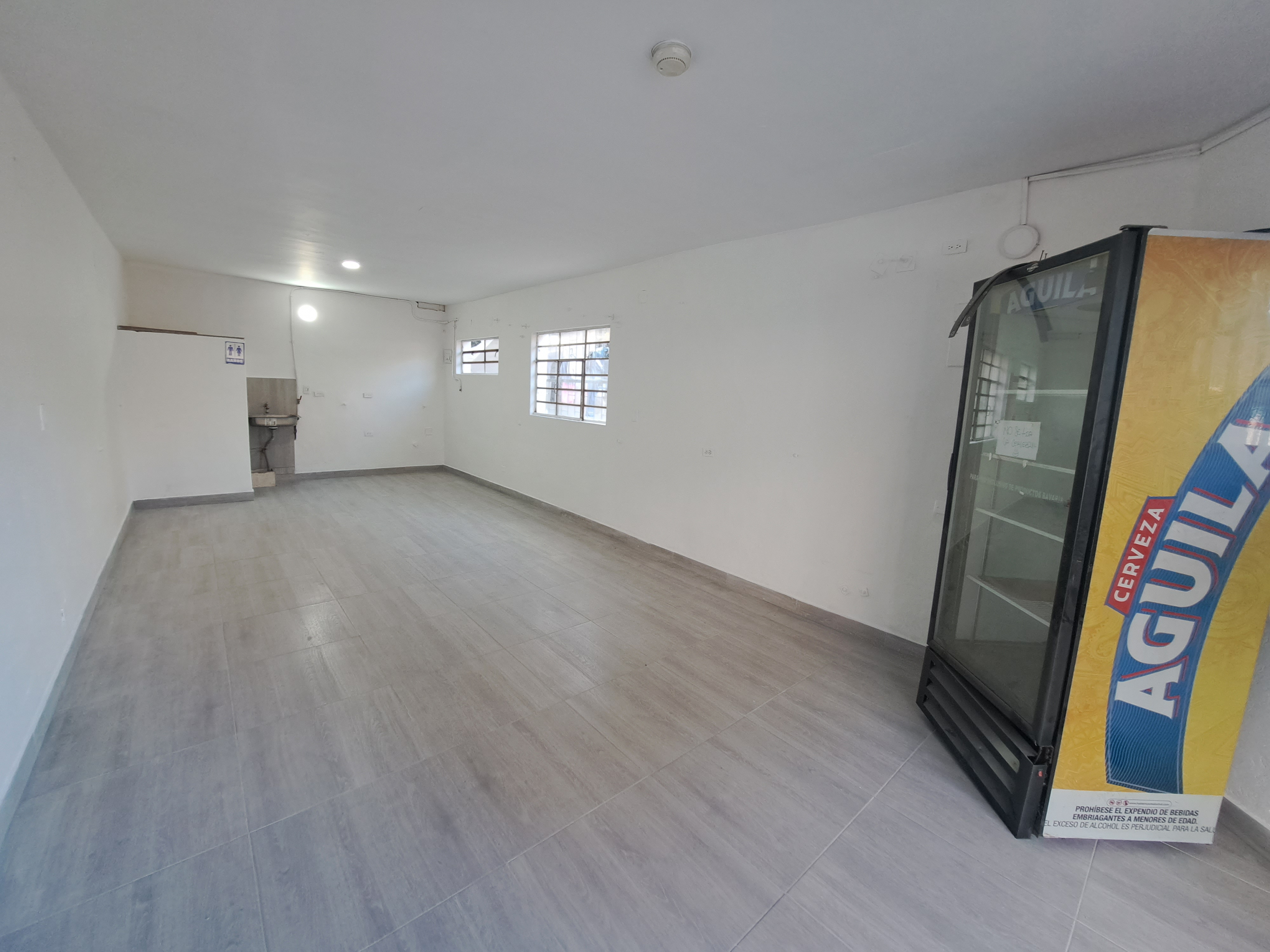 Local en venta en Bello Horizonte, Medellín, 40 m² · foto 12 de 16