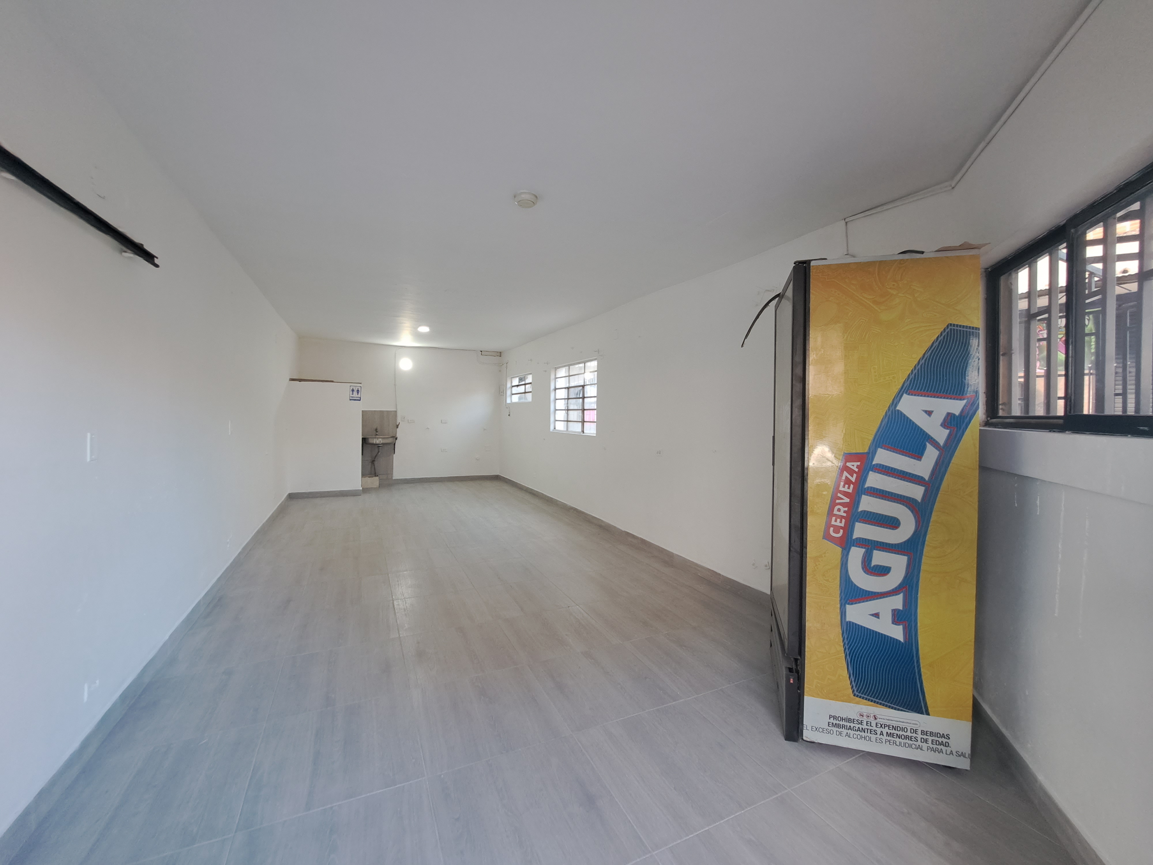 Local en venta en Bello Horizonte, Medellín, 40 m² · foto 13 de 16