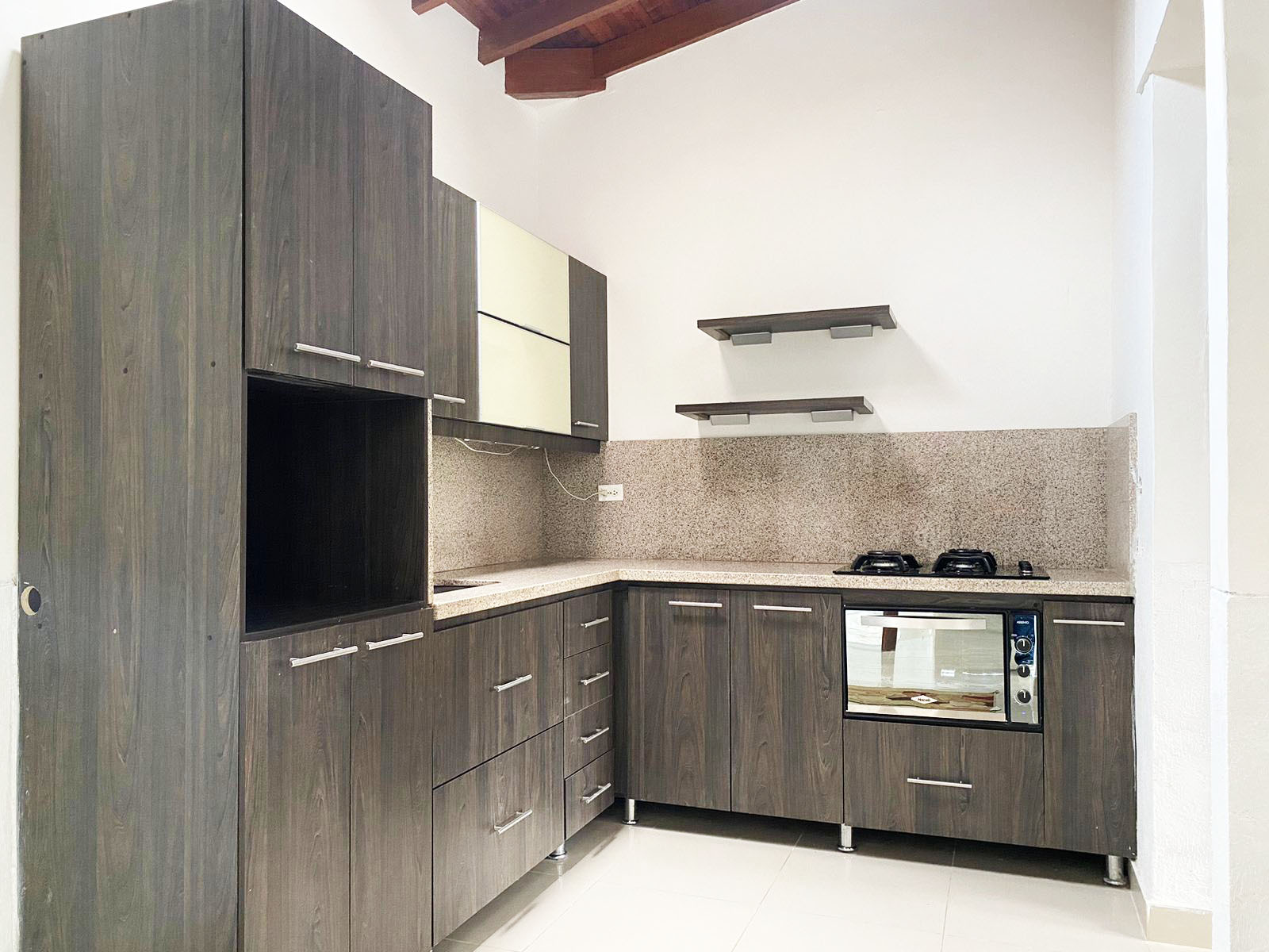 Oficina en arriendo en Llano Grande, Rionegro, 300 m² · foto 3 de 20