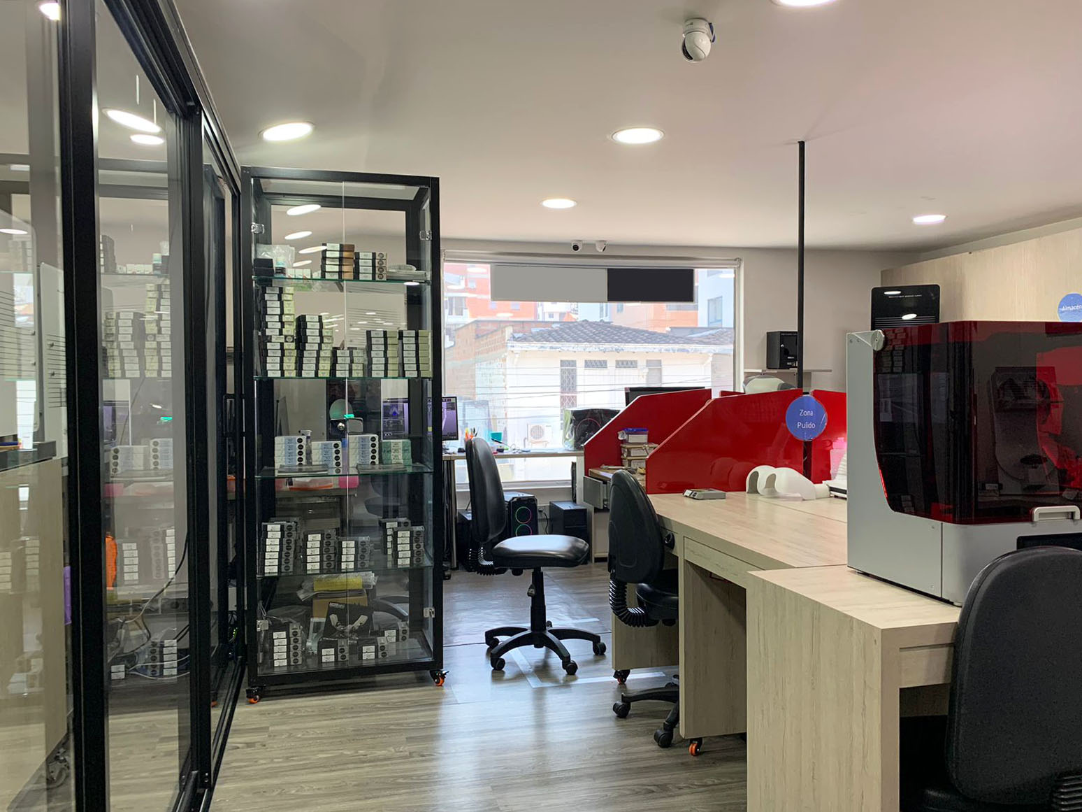 Oficina en arriendo en El Portal, Envigado, 470 m² · foto 3 de 9