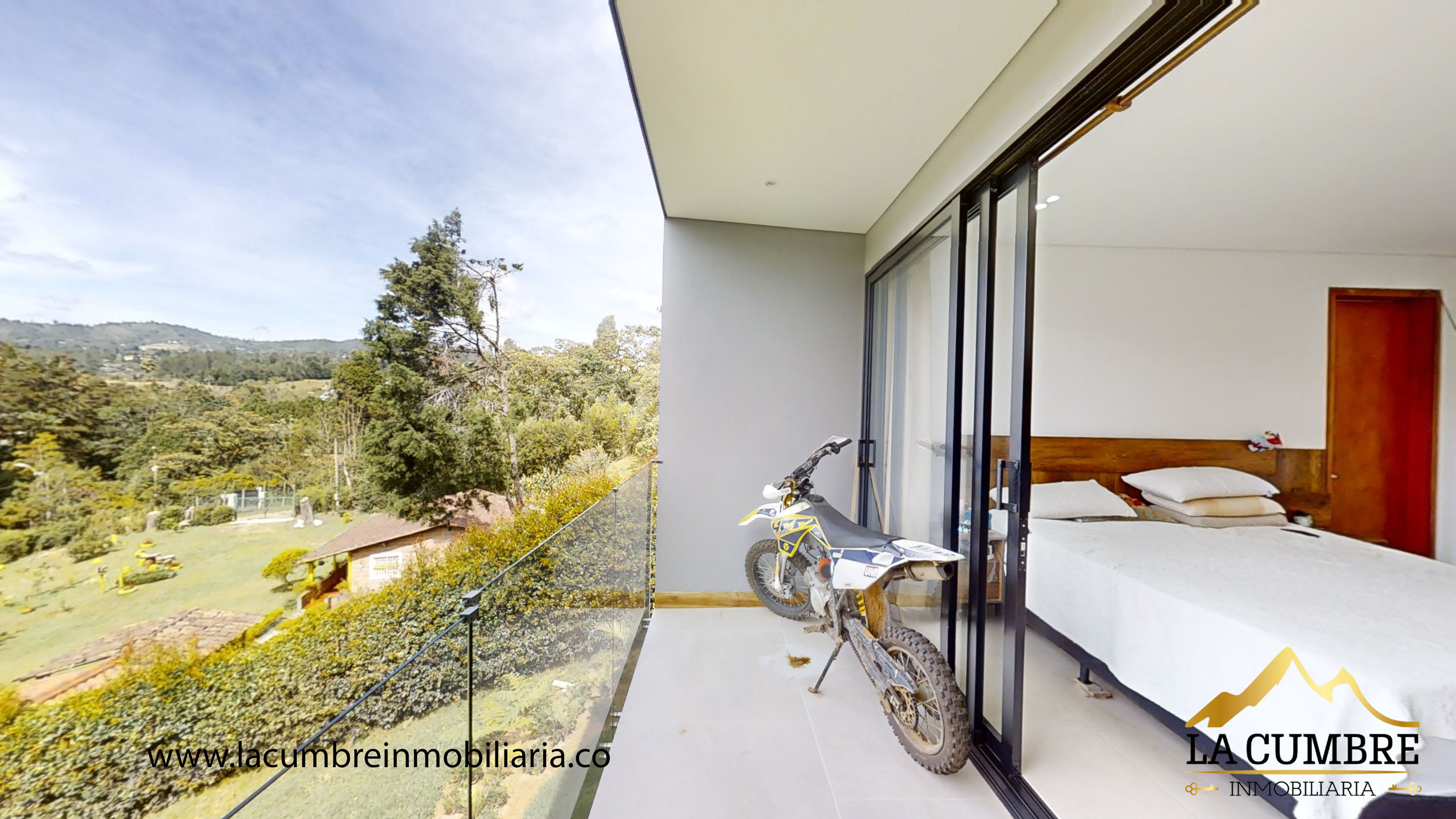 Casa de 4 alcobas en venta en El Molino, Guarne, 250 m² · foto 19 de 19