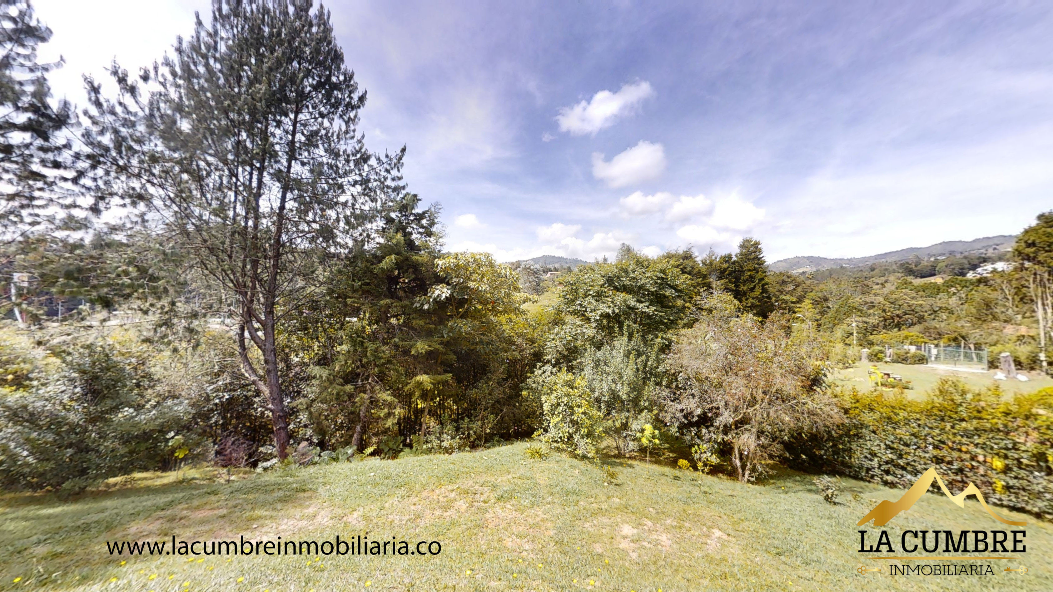 Casa de 4 alcobas en venta en El Molino, Guarne, 250 m² · foto 4 de 19