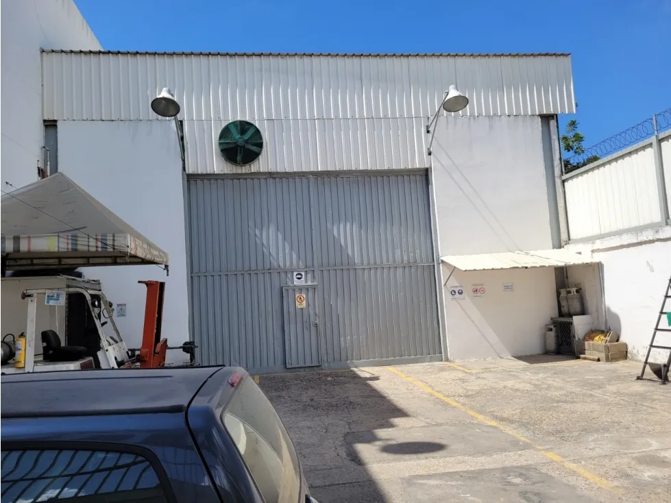 Bodega en venta en El Bosque, Cartagena, 1200 m² · foto 3 de 5