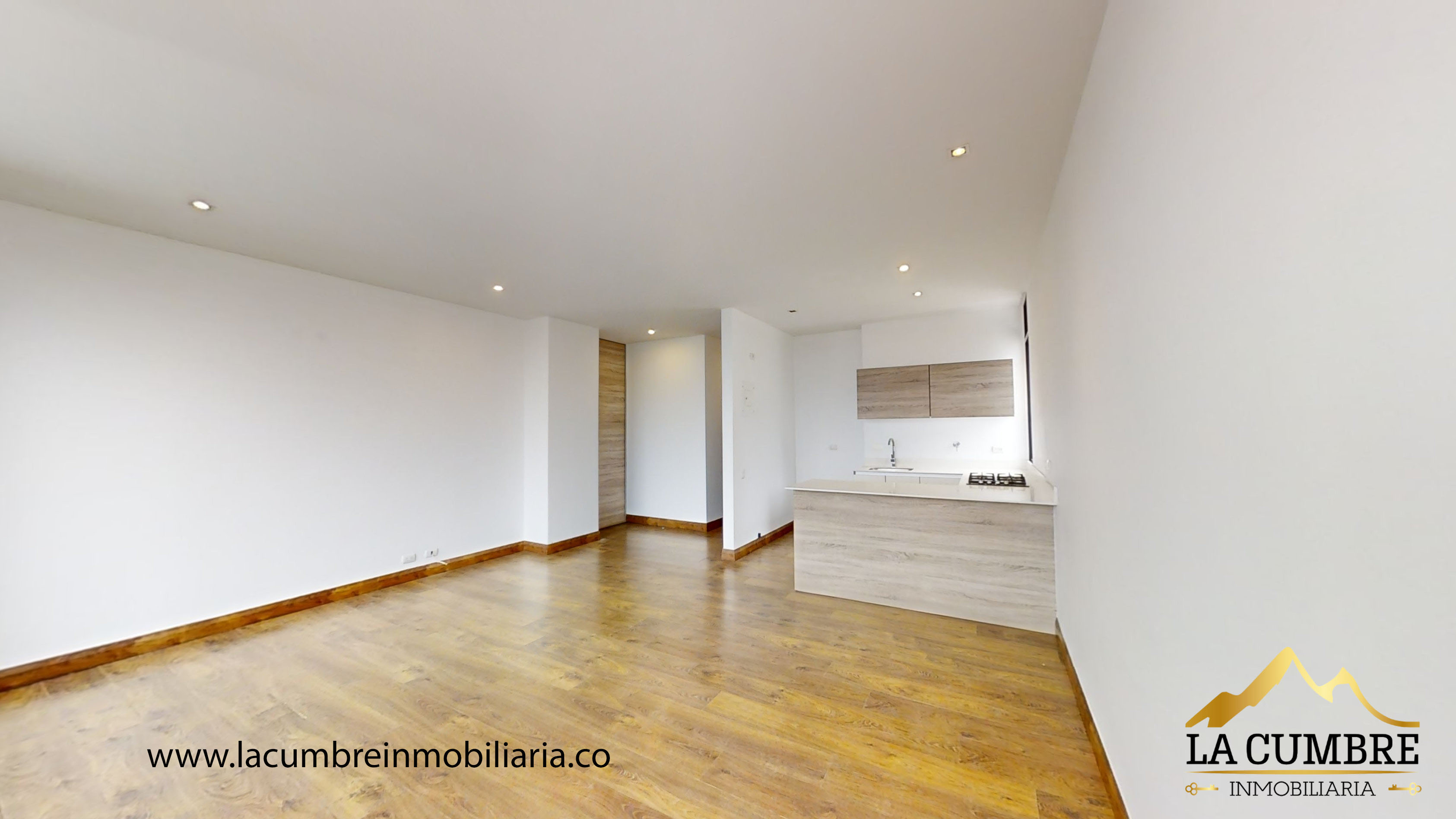 Apartamento en venta en El Poblado, Medellín · foto 2 de 9