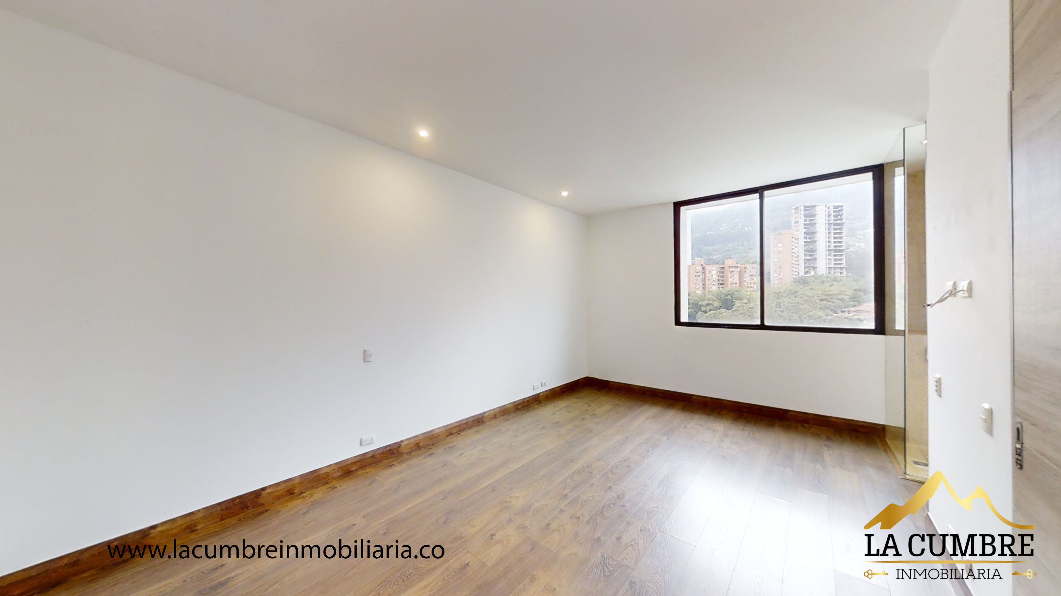 Apartamento en venta en El Poblado, Medellín · foto 6 de 9