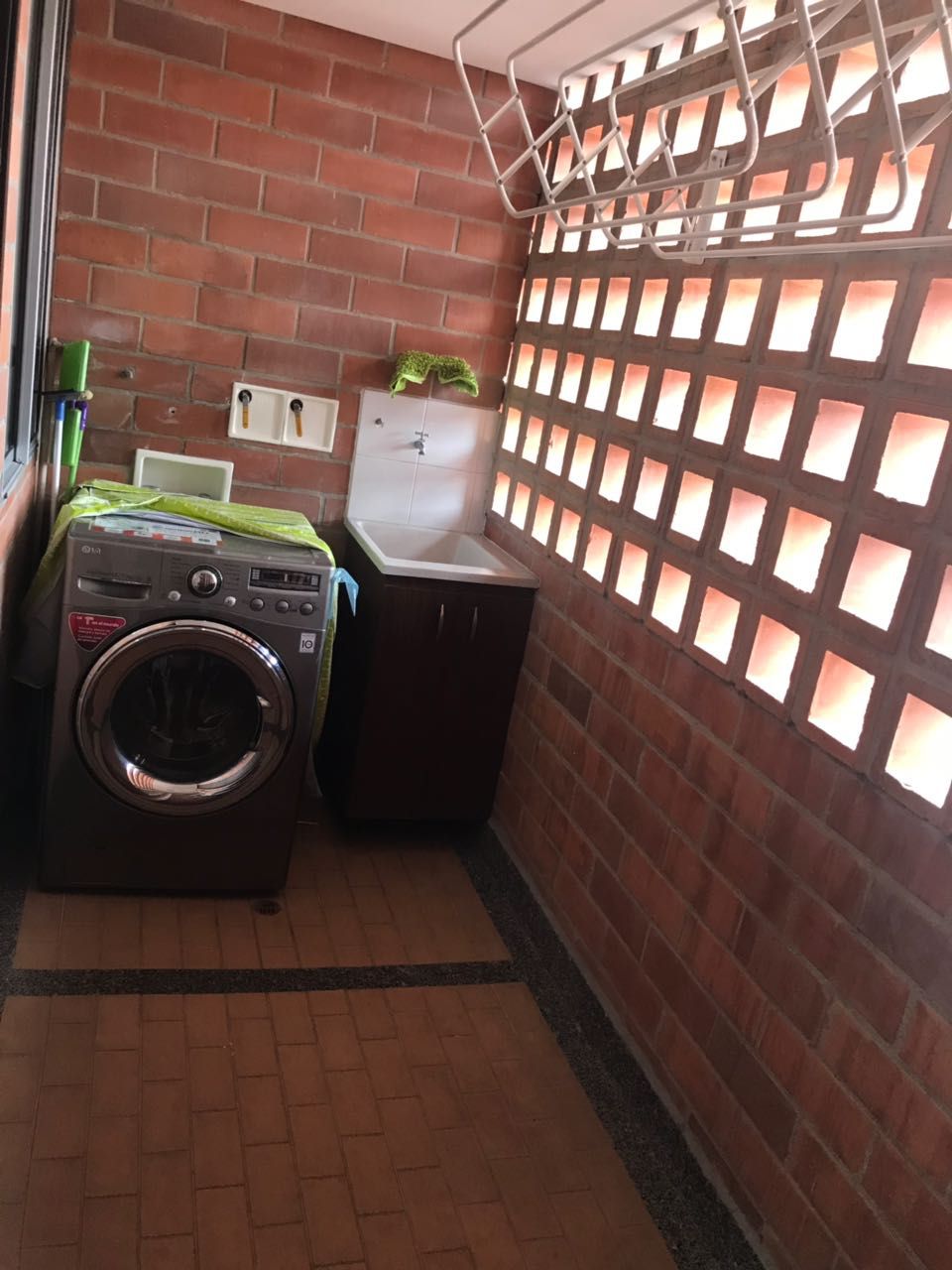 Apartamento de 3 alcobas en venta en San Jose, Sabaneta, 96 m² · foto 6 de 24